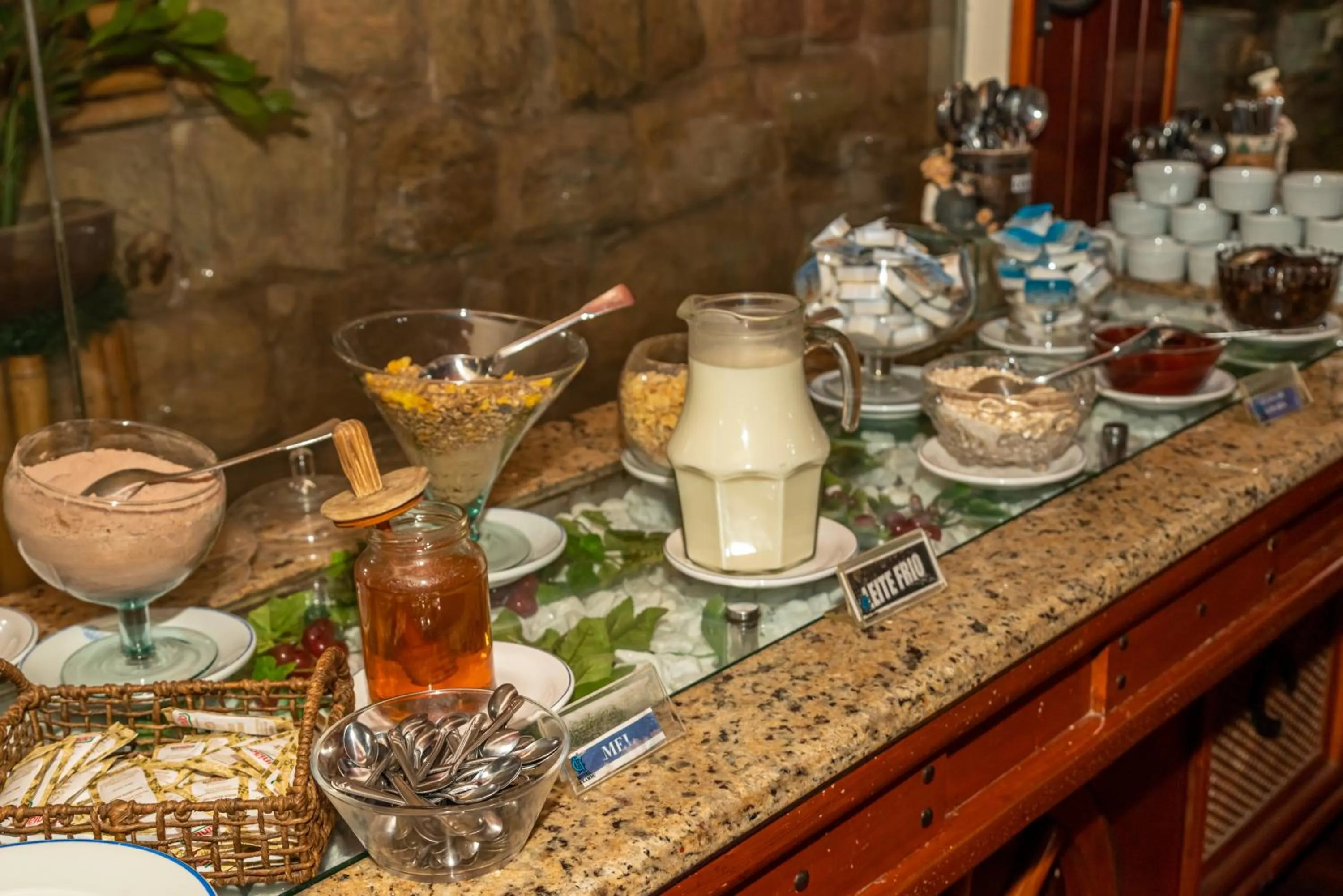 Buffet breakfast in VOA Hotel Caxambu