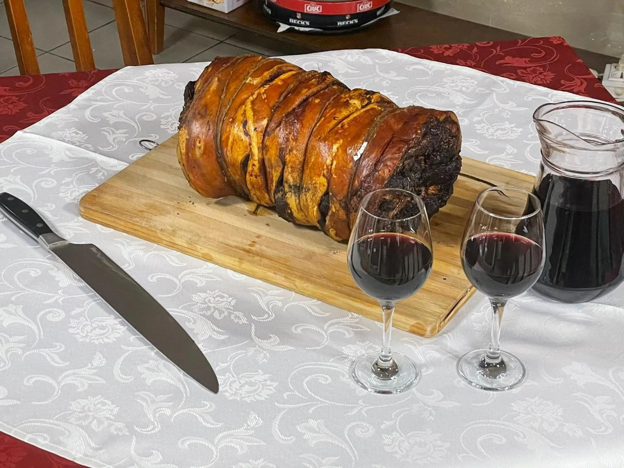 Food and drinks in KM 80 Restaurant & Hotel