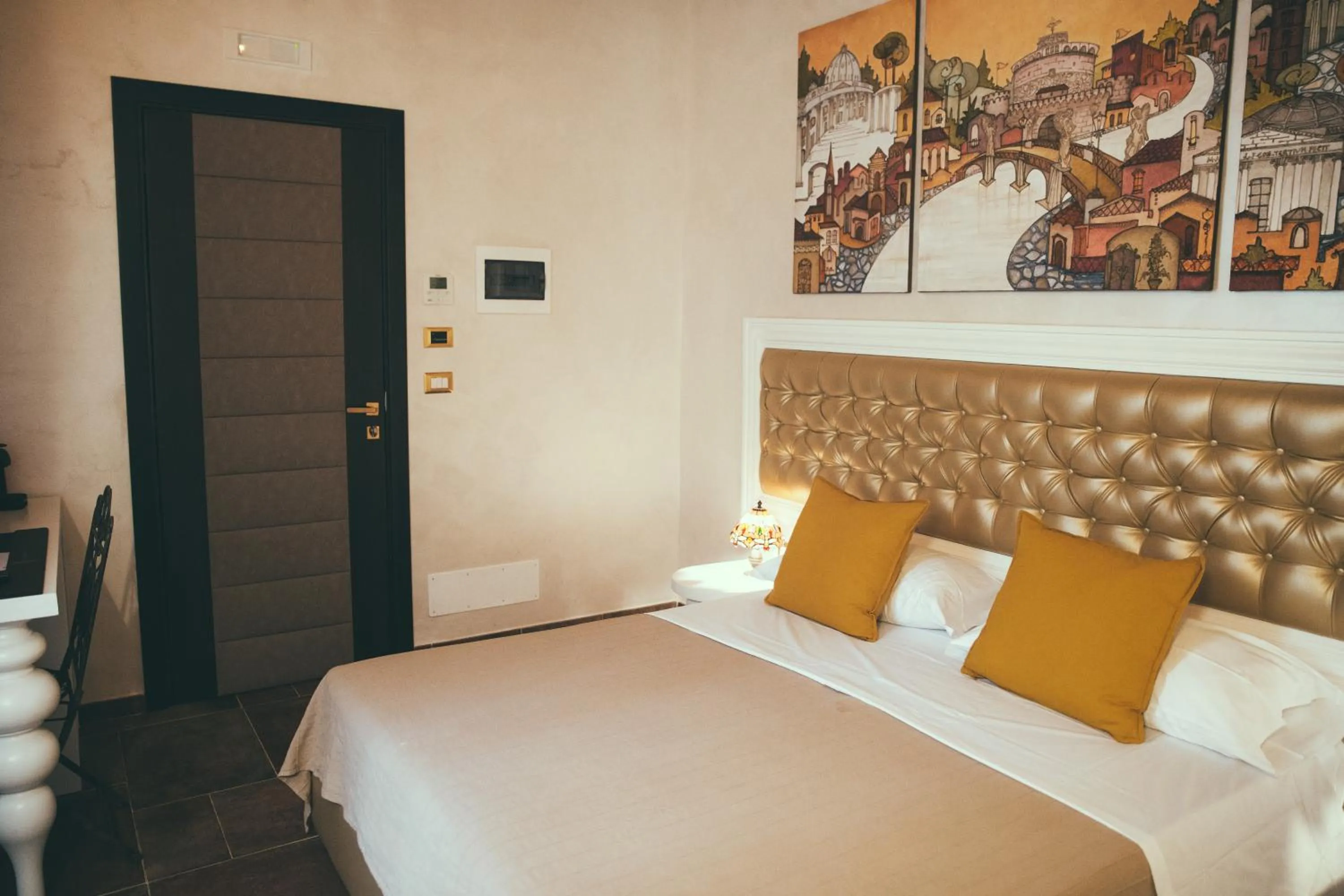 Bed in Lighthouse Suites Trastevere