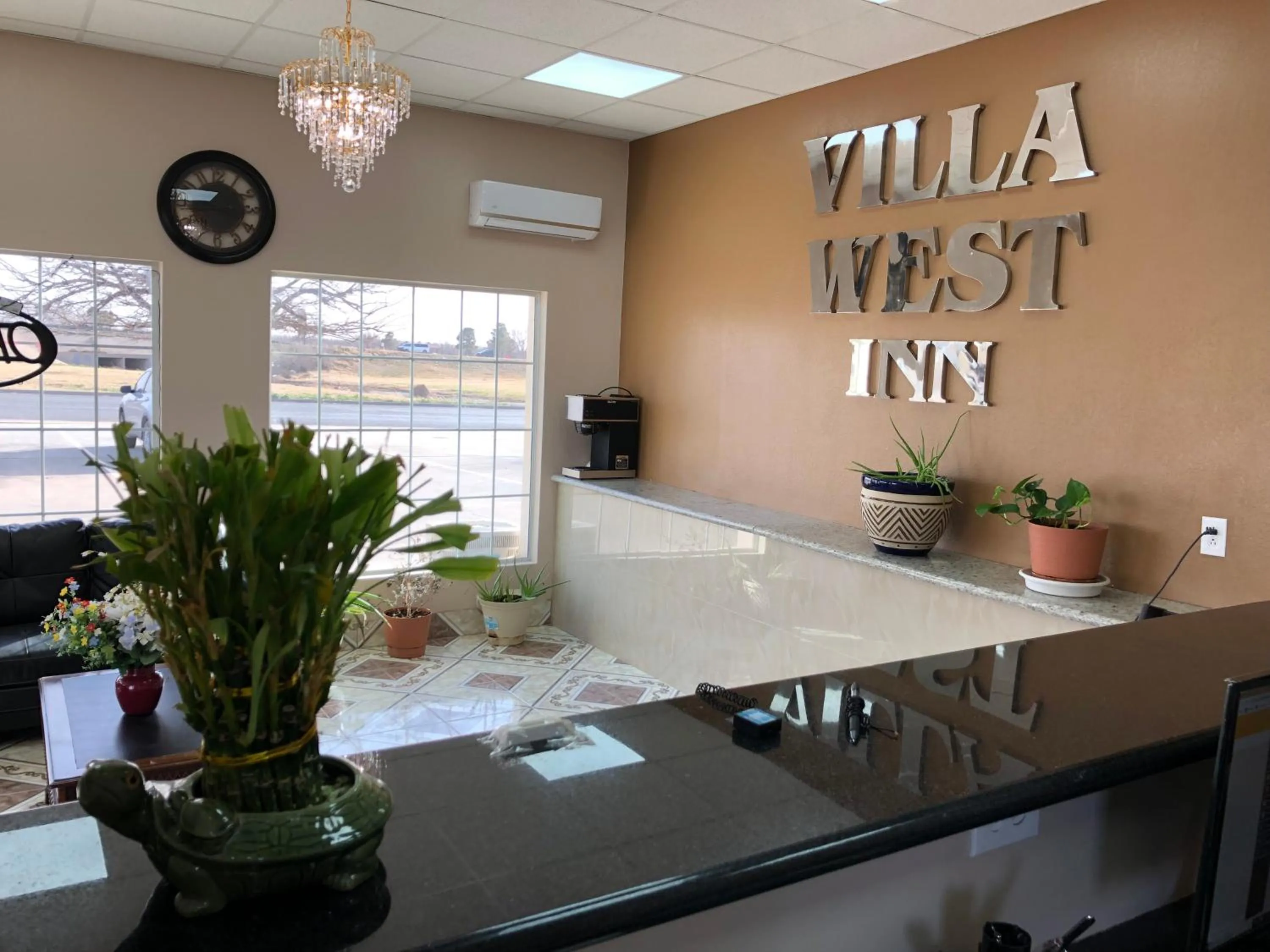 Lobby or reception in Villa West Inn