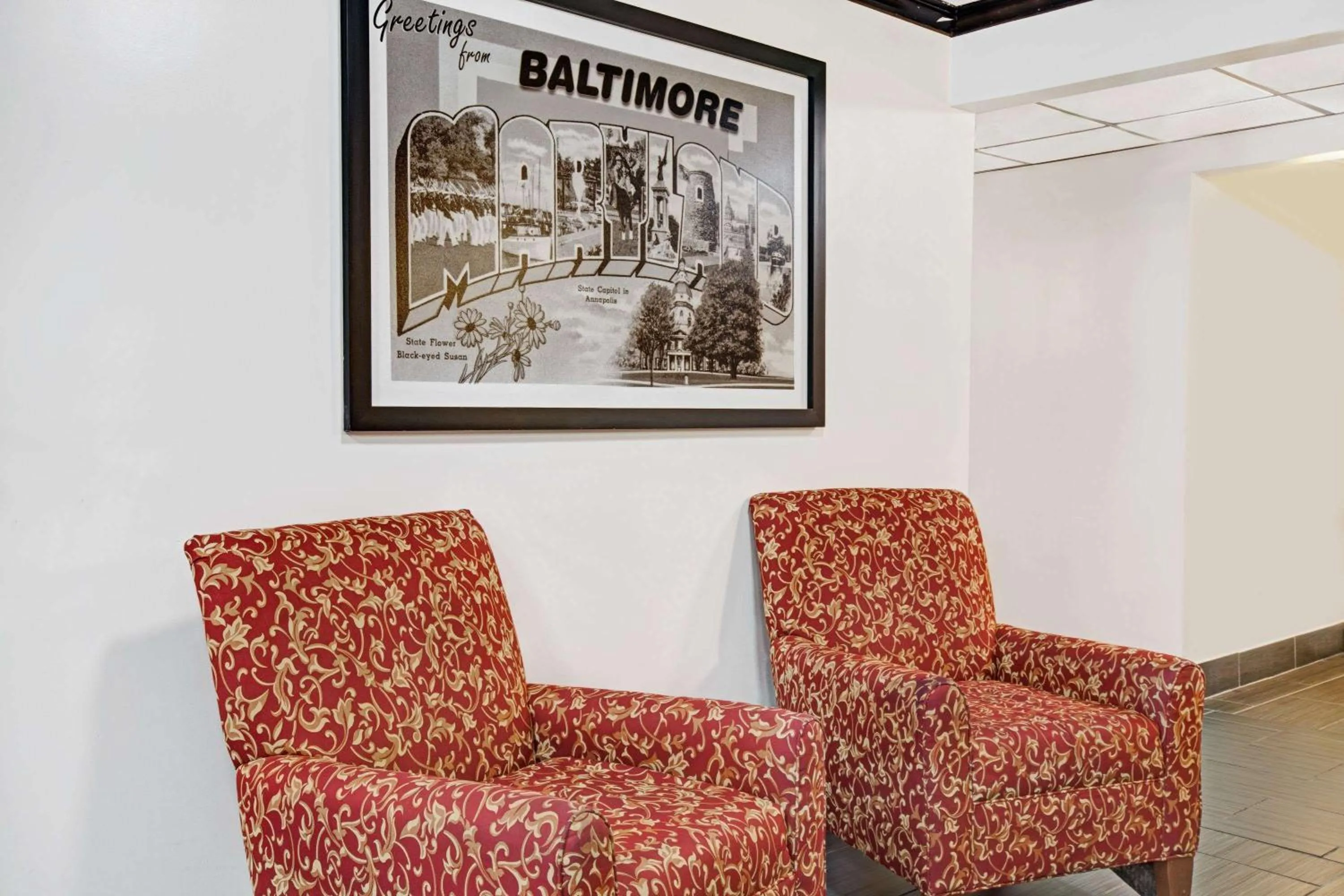 Lobby or reception in Super 8 by Wyndham Baltimore/Essex Area