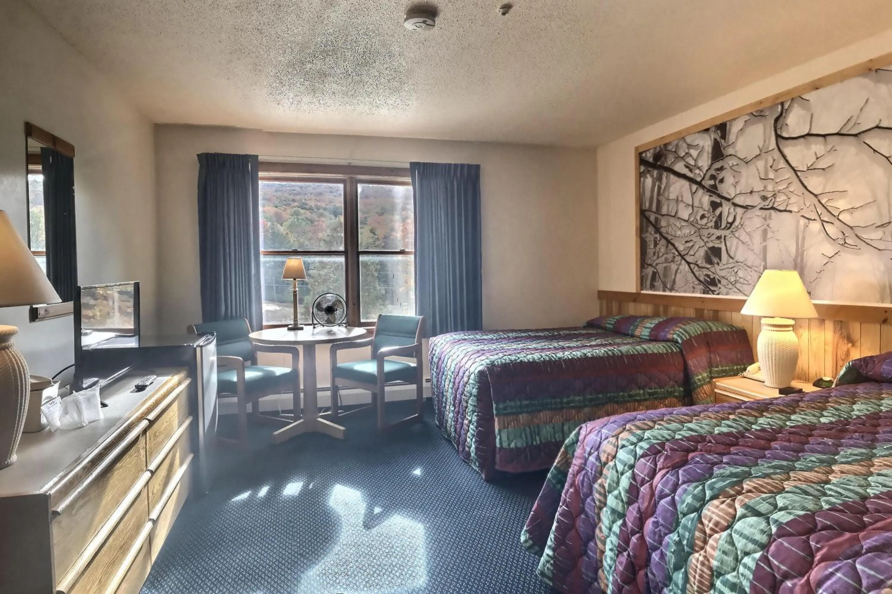 Photo of the whole room, Bed in Mountain Sports Inn