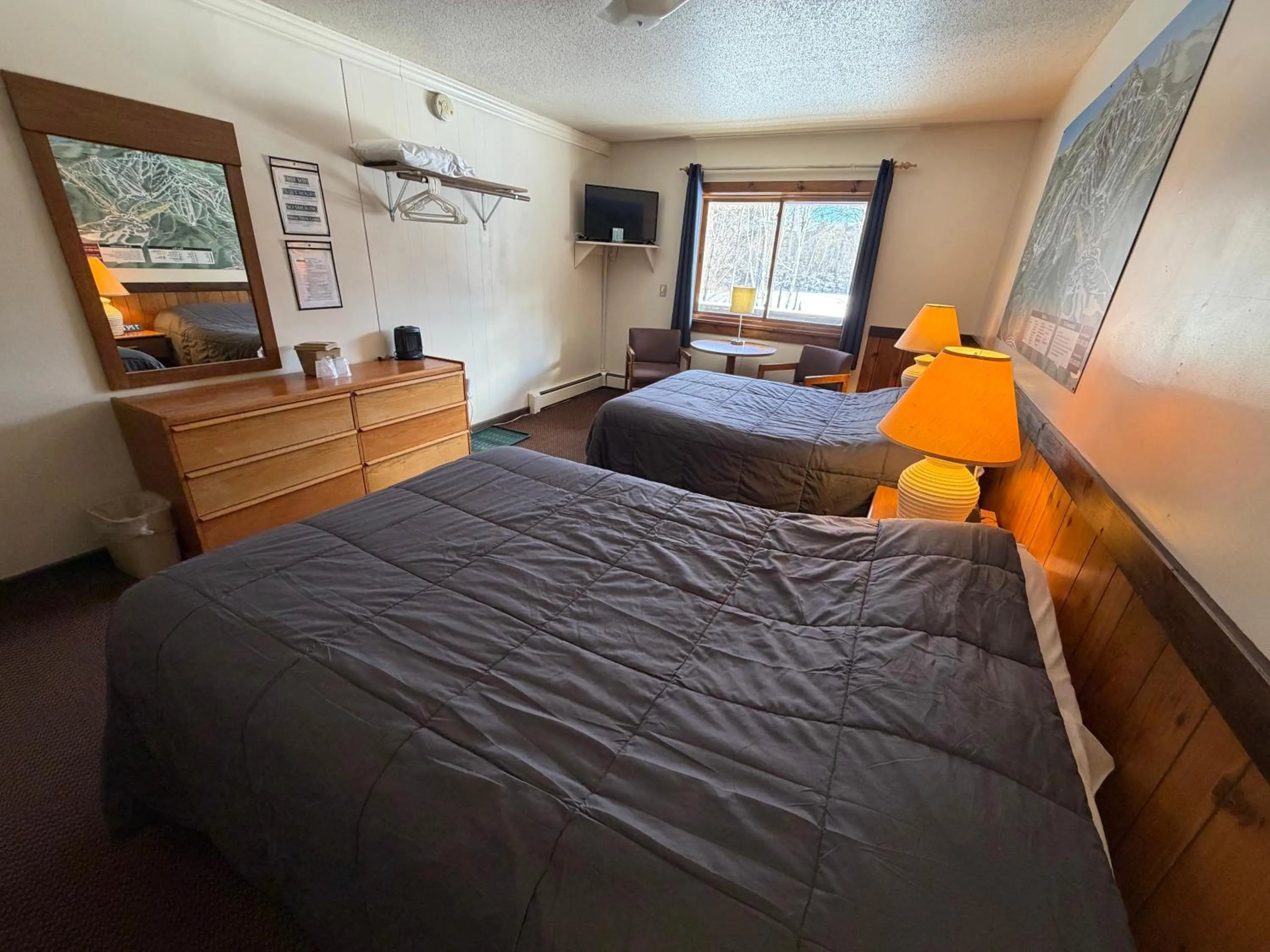 Bed in Mountain Sports Inn