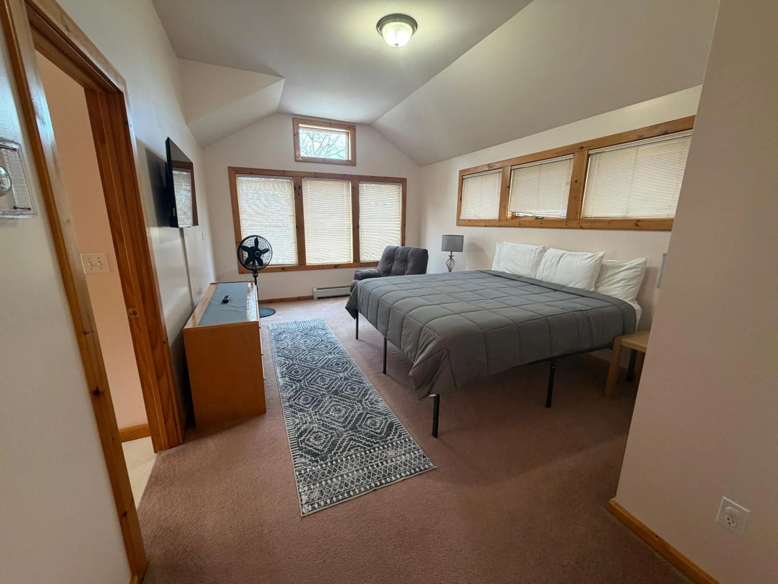 Bed in Mountain Sports Inn