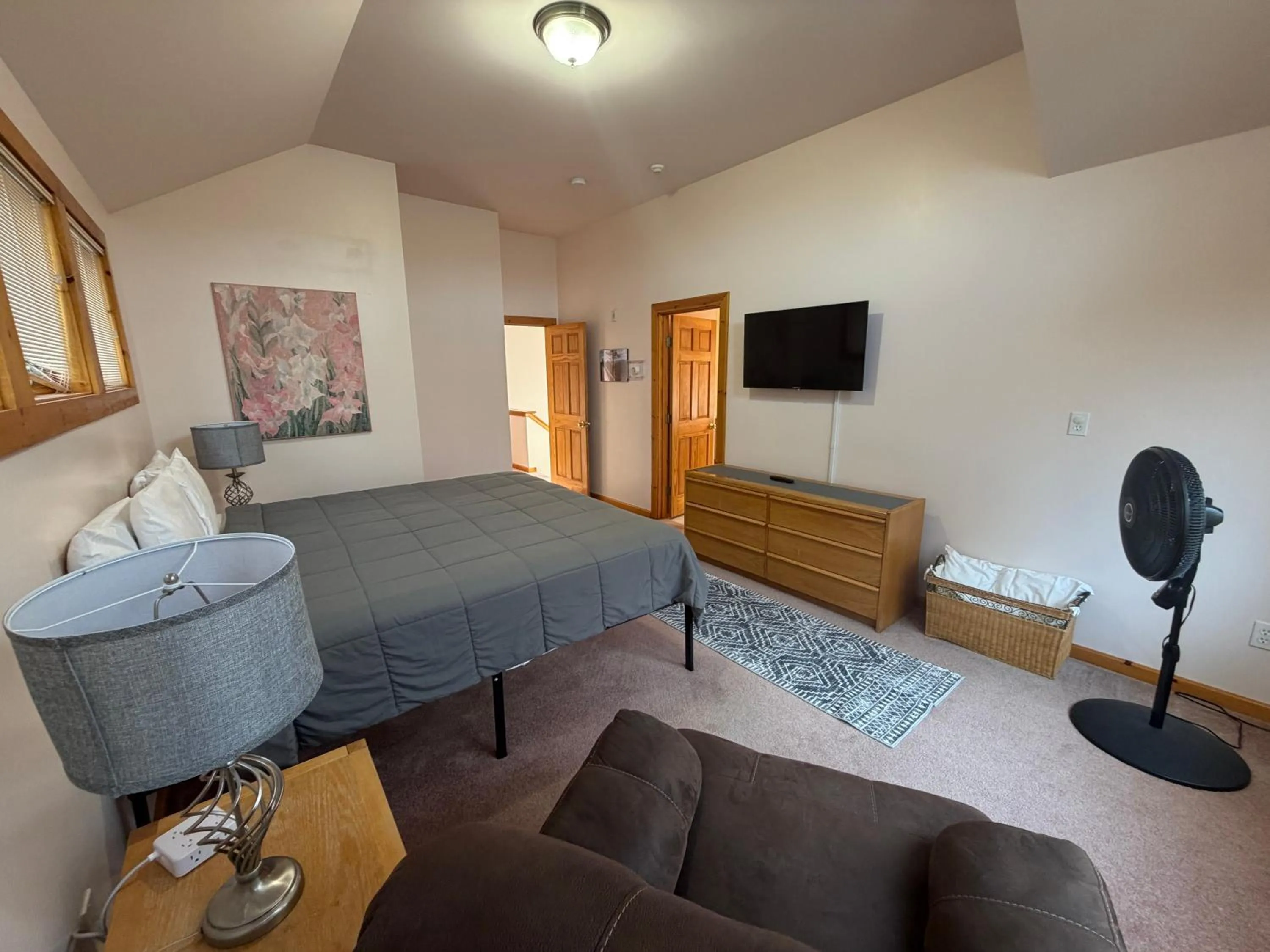 Bed in Mountain Sports Inn