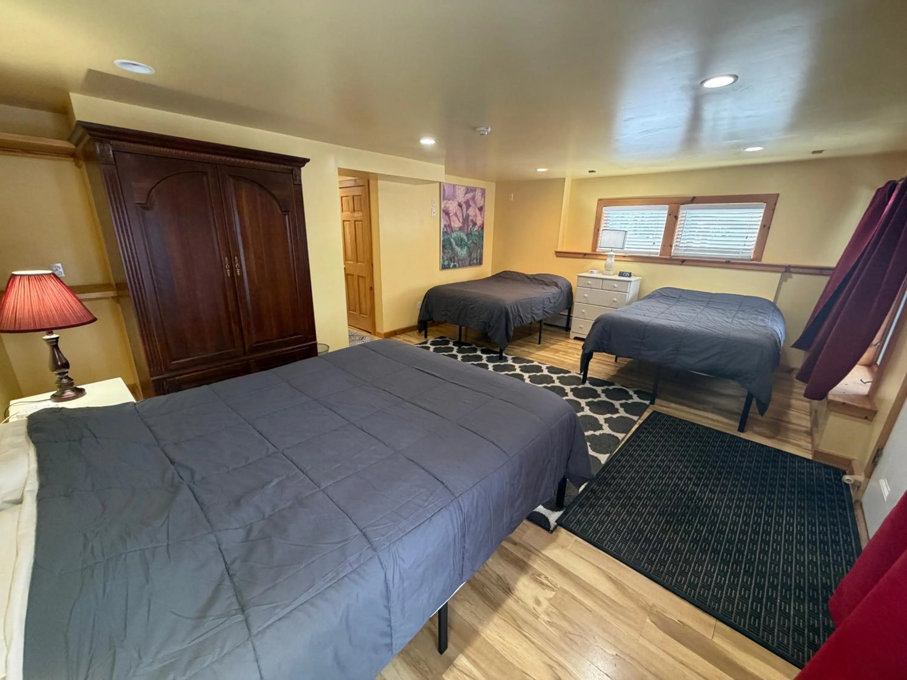 Bed in Mountain Sports Inn