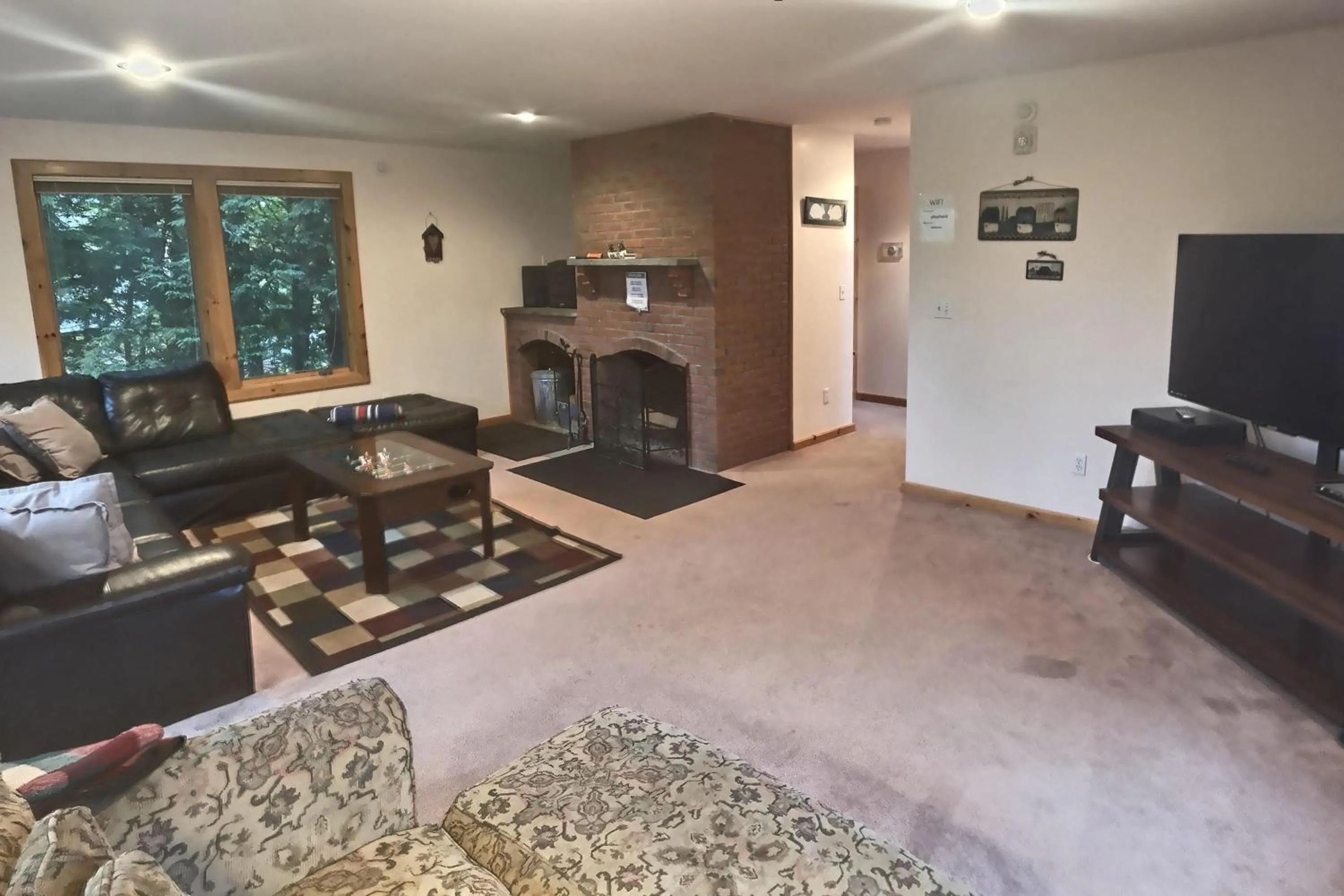 Living room in Mountain Sports Inn