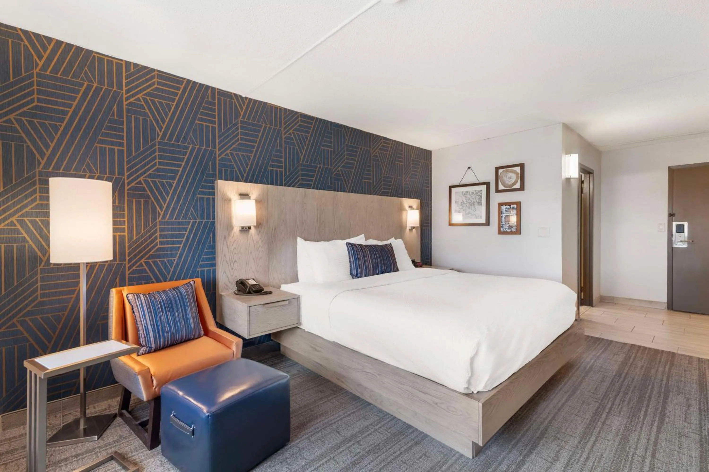 Bedroom, Bed in Best Western Plus Landmark Inn