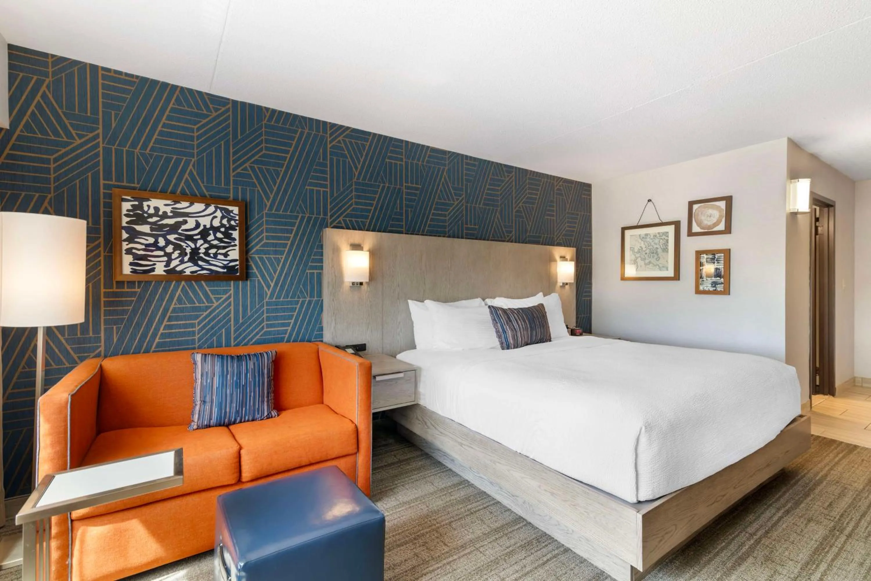 Bedroom, Bed in Best Western Plus Landmark Inn