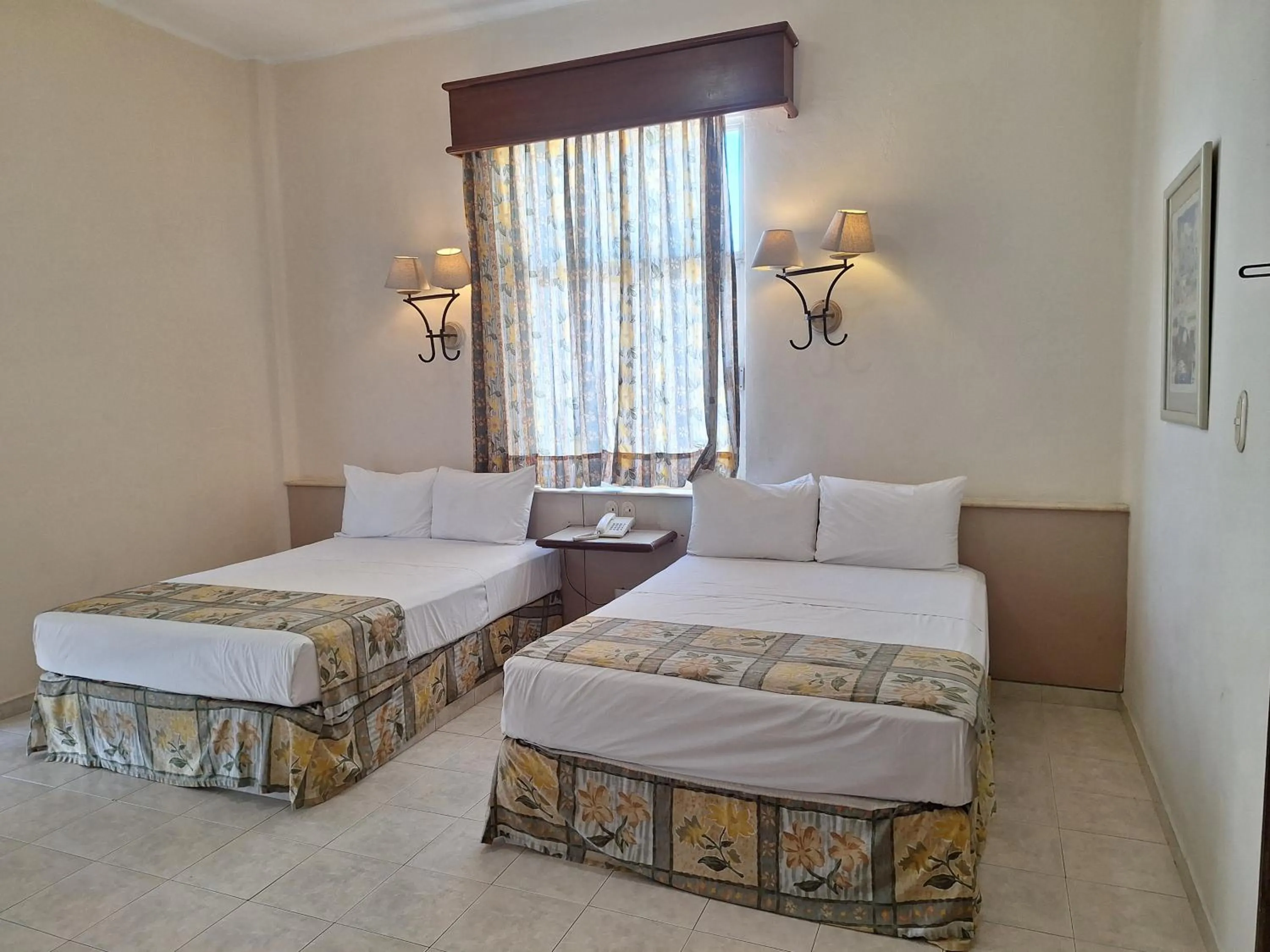 Bed in Hotel Ruiz Milán