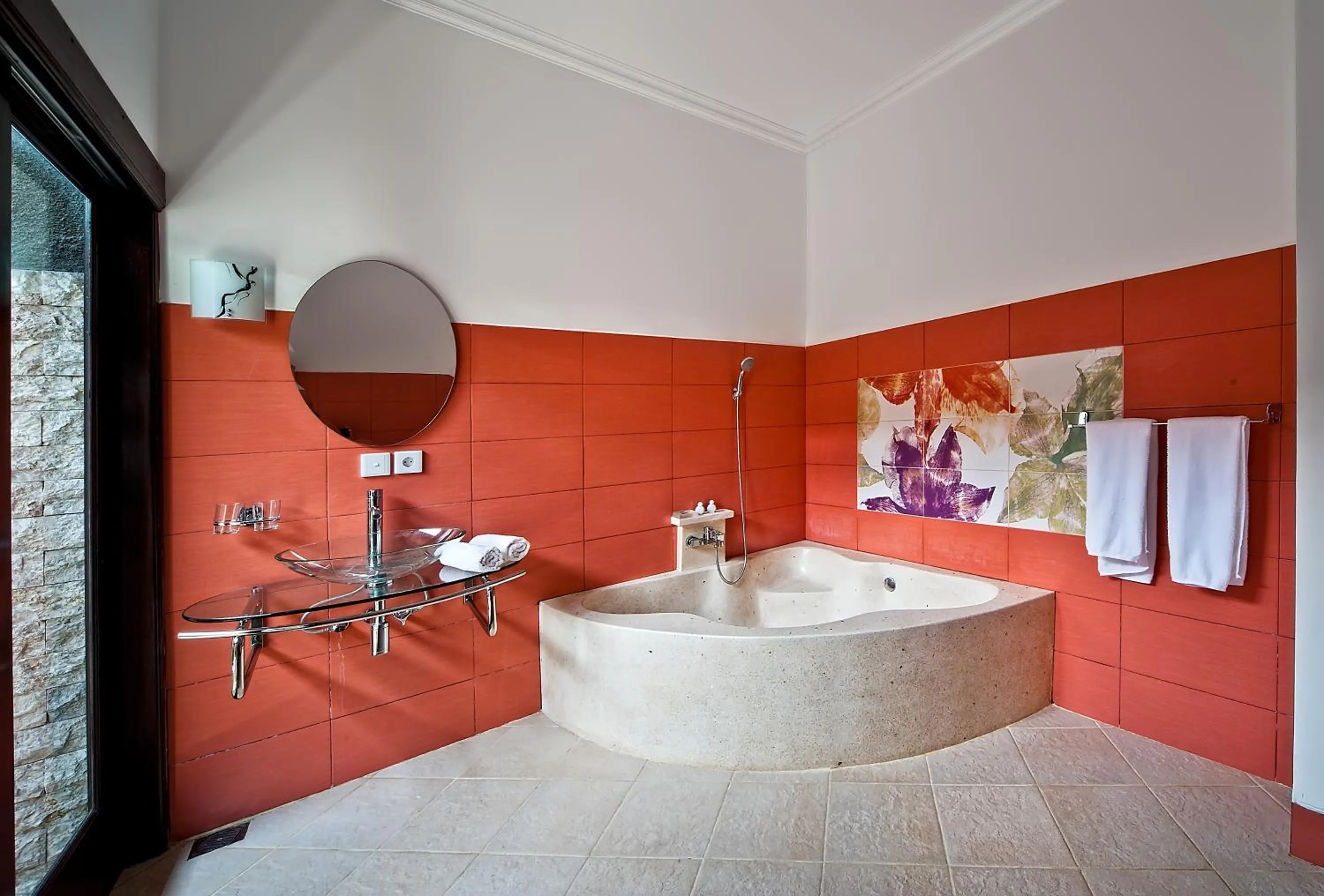 Shower in Rossa Garden Hotel