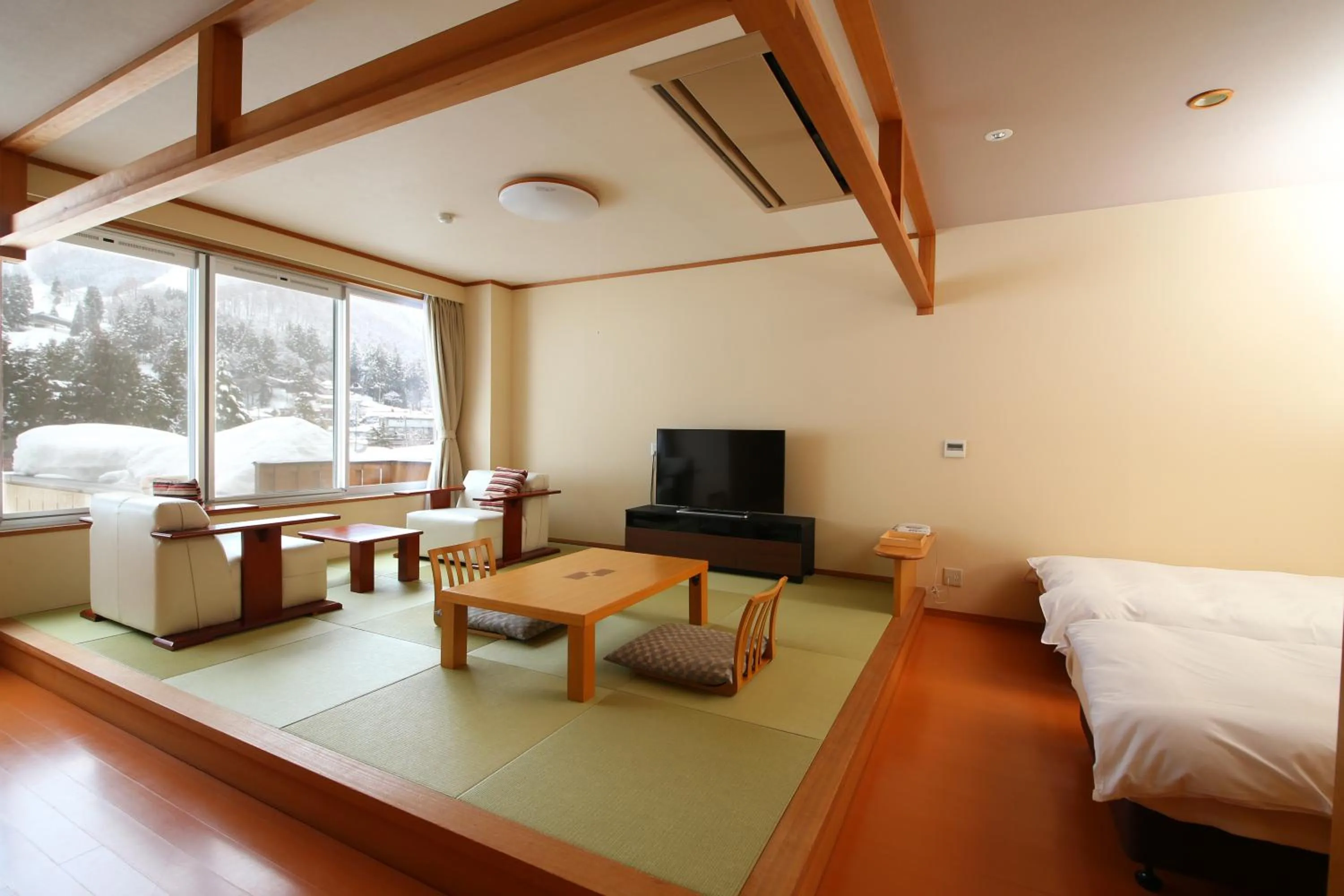 Bedroom, Bed in Nozawa Grand Hotel