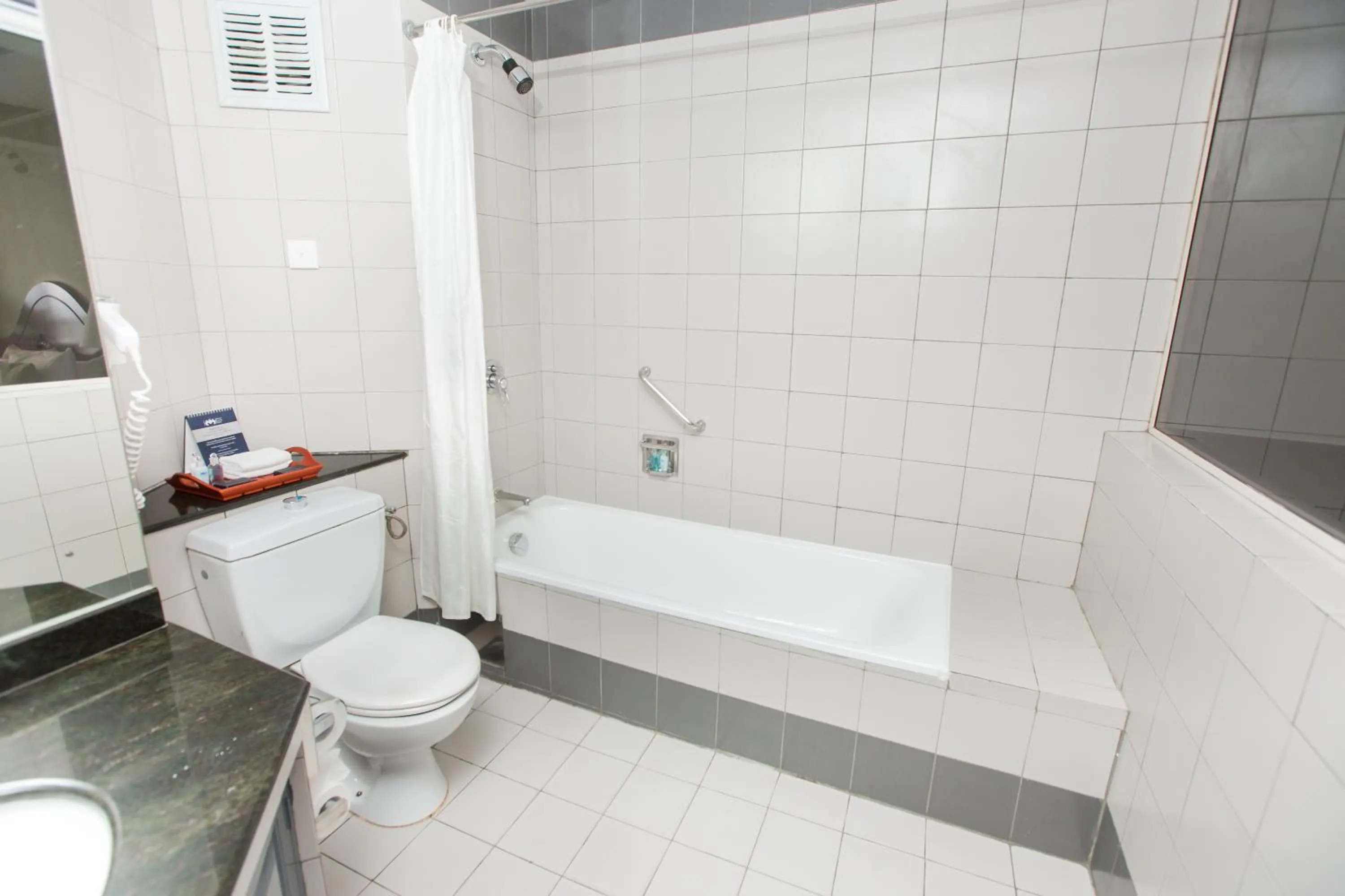 Toilet in Mount Lavinia Hotel