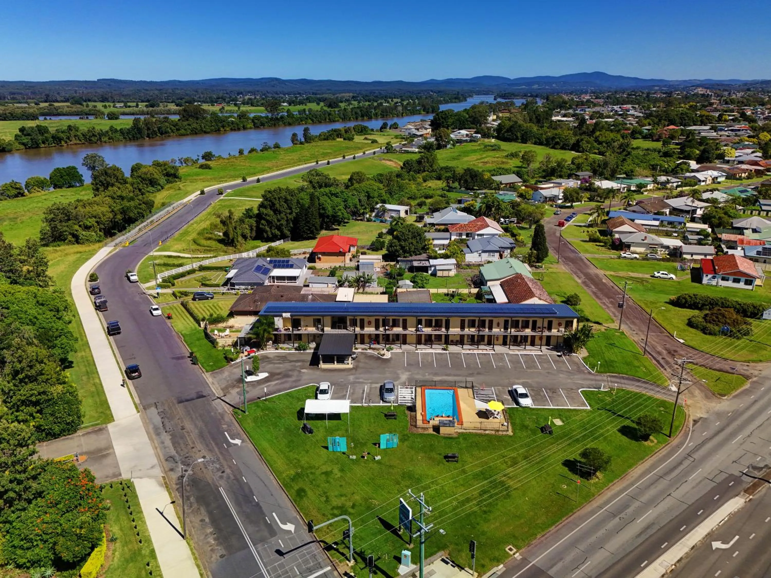 Property building in Country Plaza Motel Taree