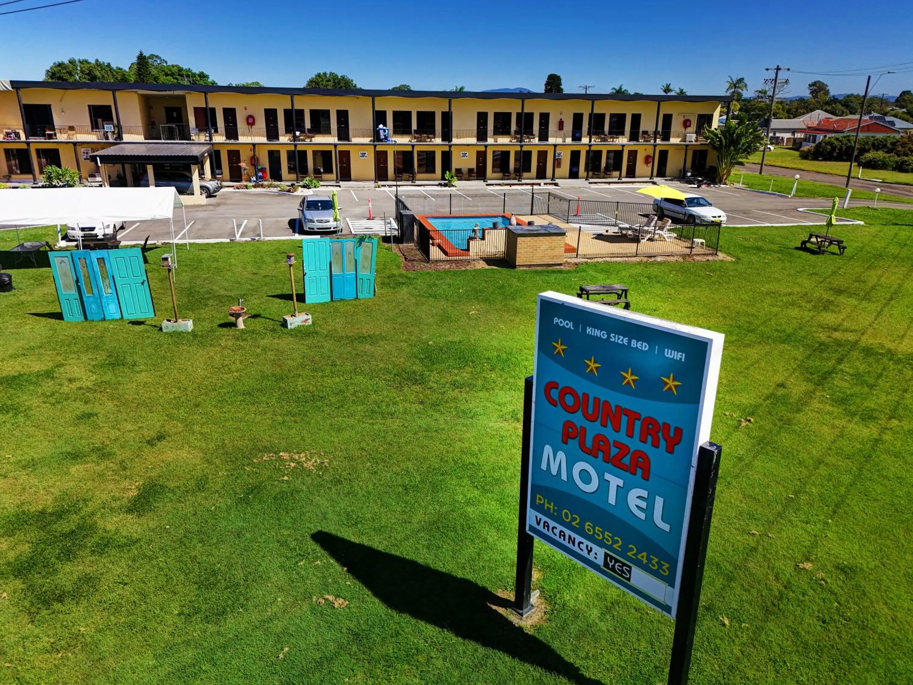 Property building in Country Plaza Motel Taree