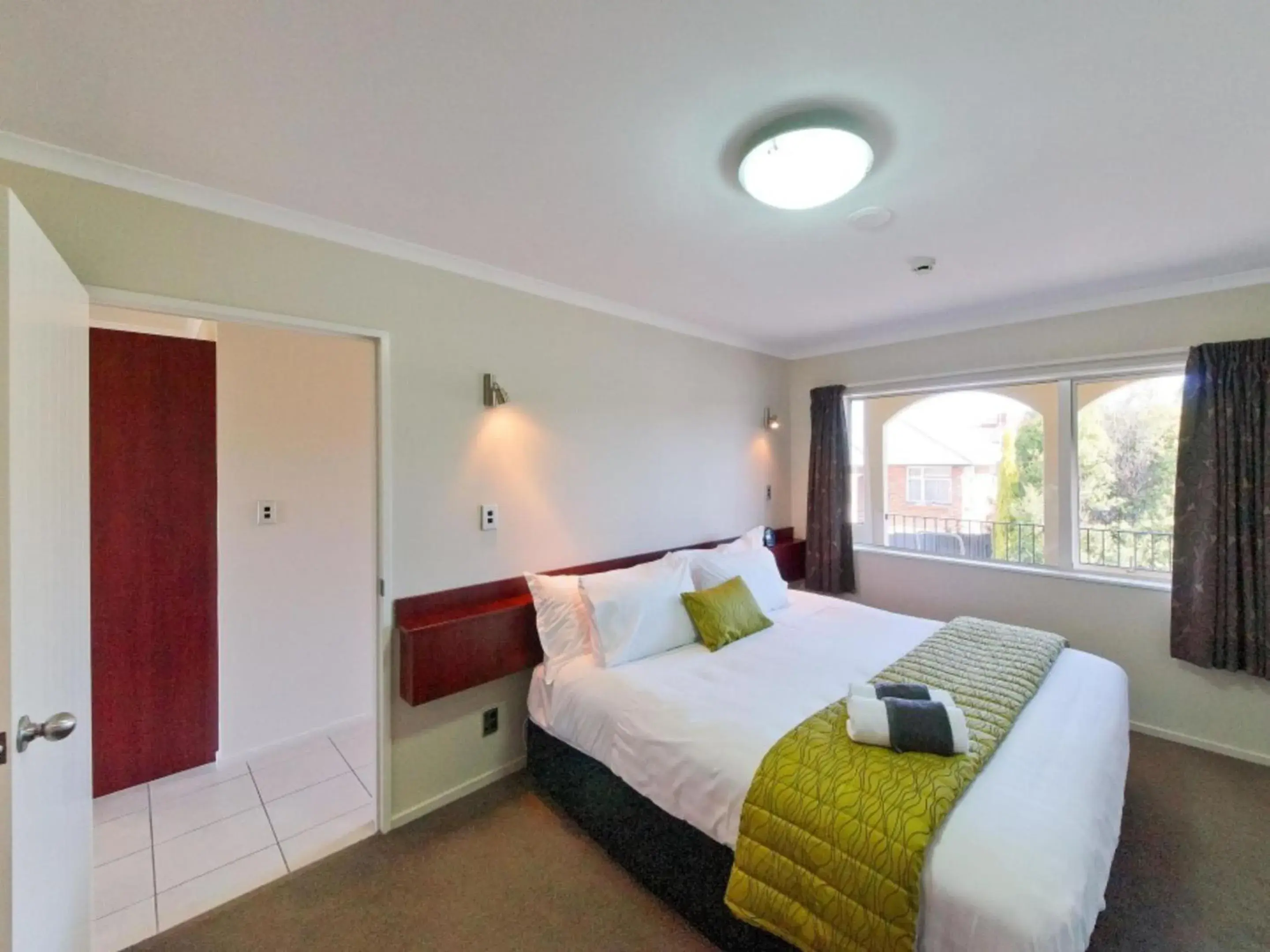 Executive One-Bedroom Apartment with Spa Bath in ASURE Avenue Motor Lodge Executive One-Bedroom Apartment with Spa Bath in ASURE Avenue Motor Lodge