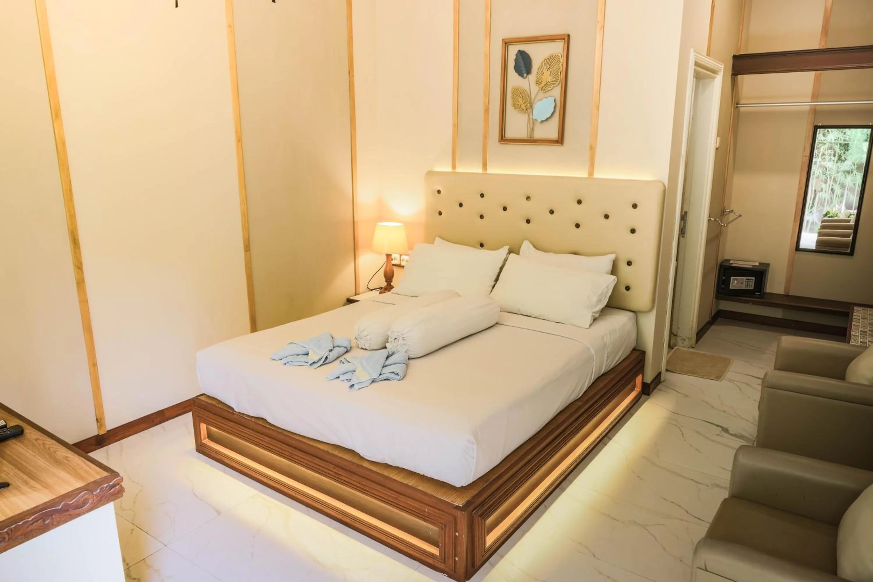 Bedroom, Bed in Family Hotel Gradia 1