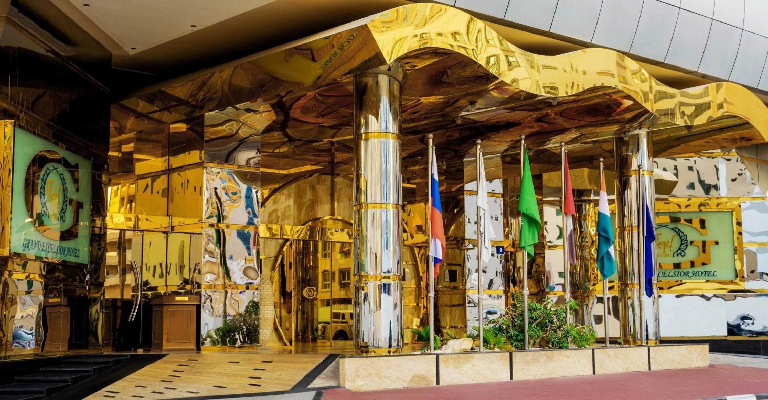 Patio in Grand Excelsior Hotel Al Barsha