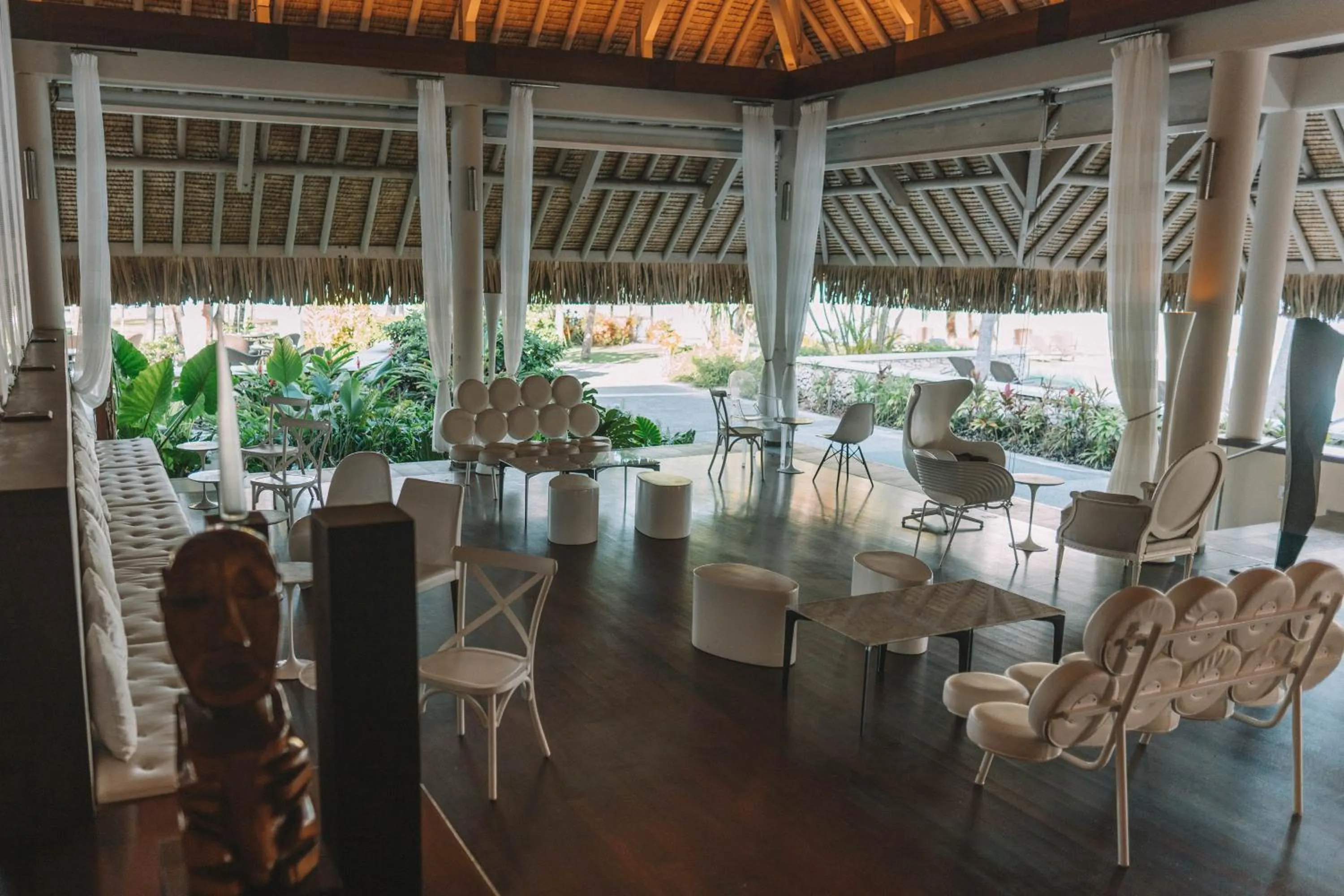 Lobby or reception in InterContinental Bora Bora & Thalasso Spa by IHG
