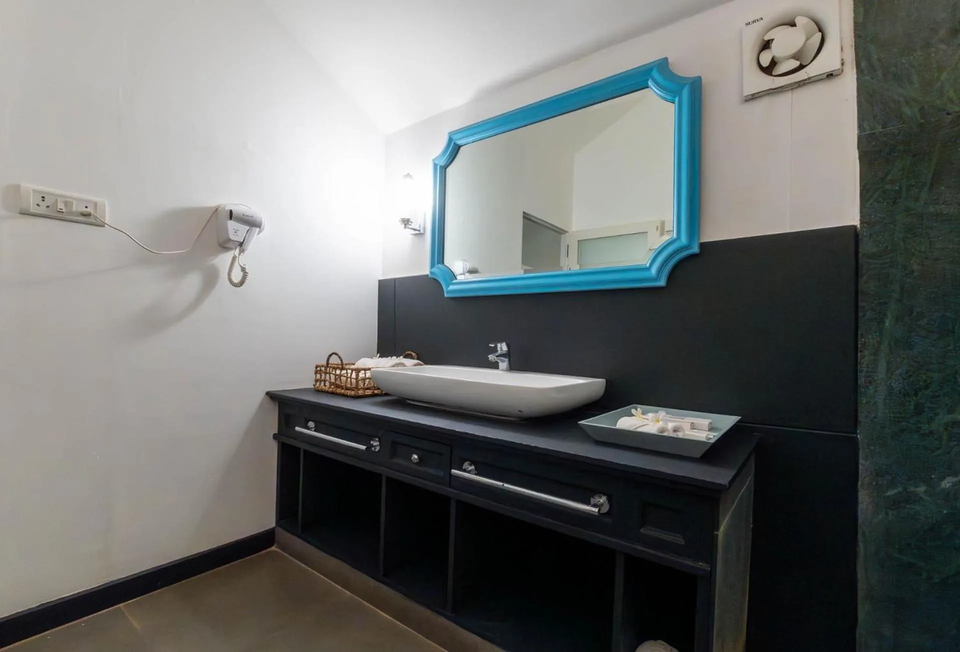 Bathroom in Marbela Beach Resort