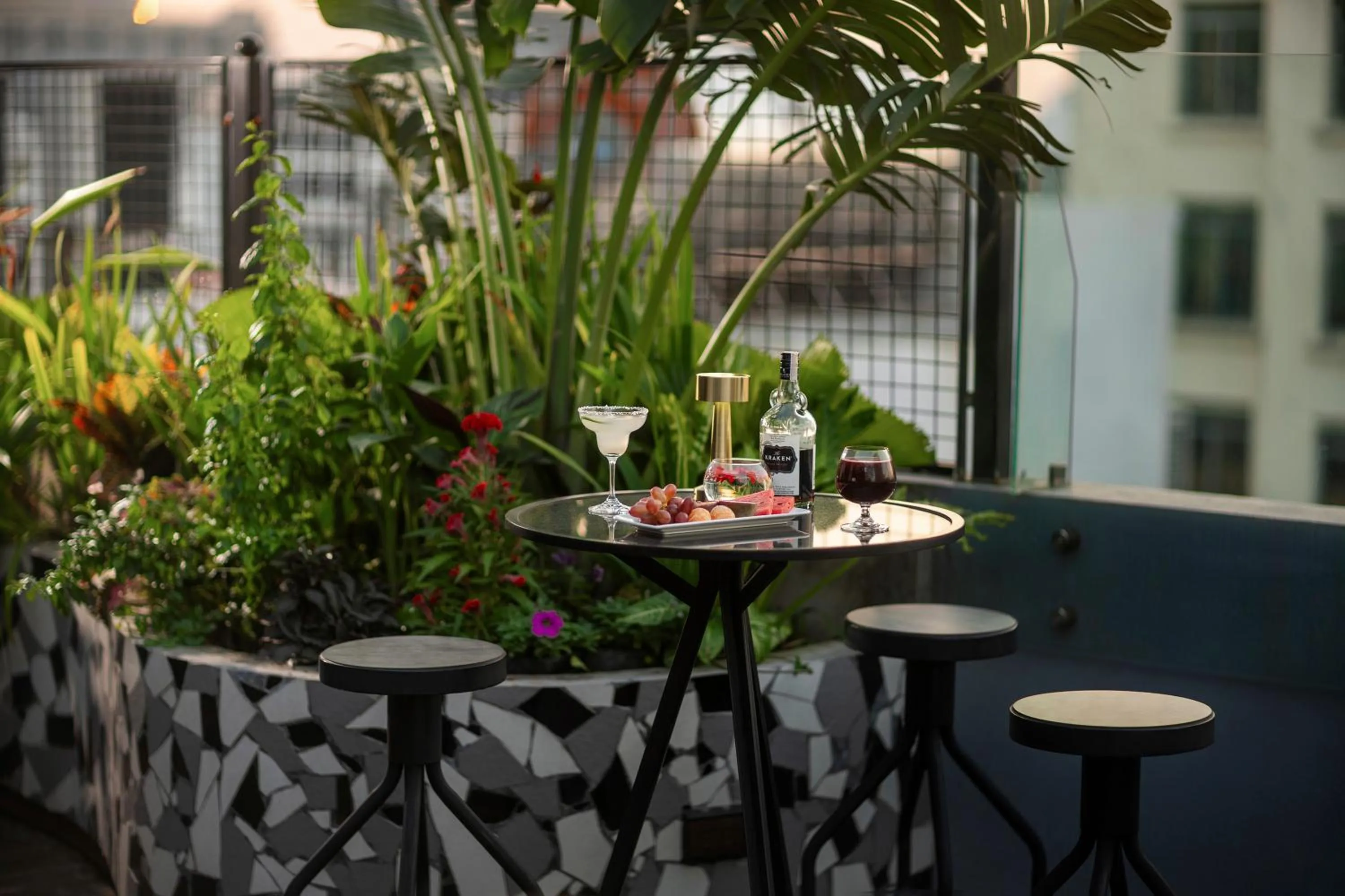 Lounge or bar in GRAND CITITEL Hanoi Hotel & Spa