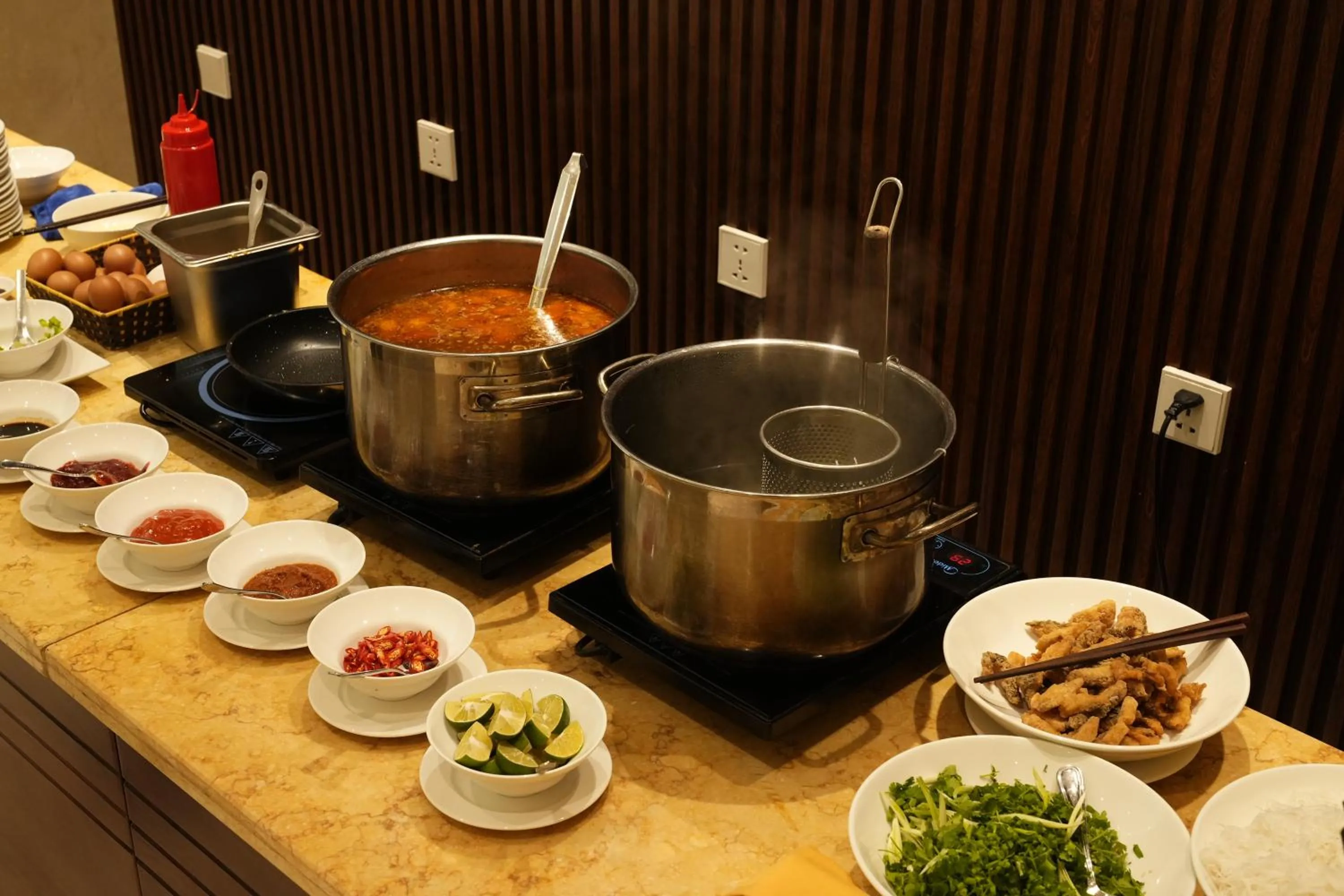 Buffet breakfast in GRAND CITITEL Hanoi Hotel & Spa