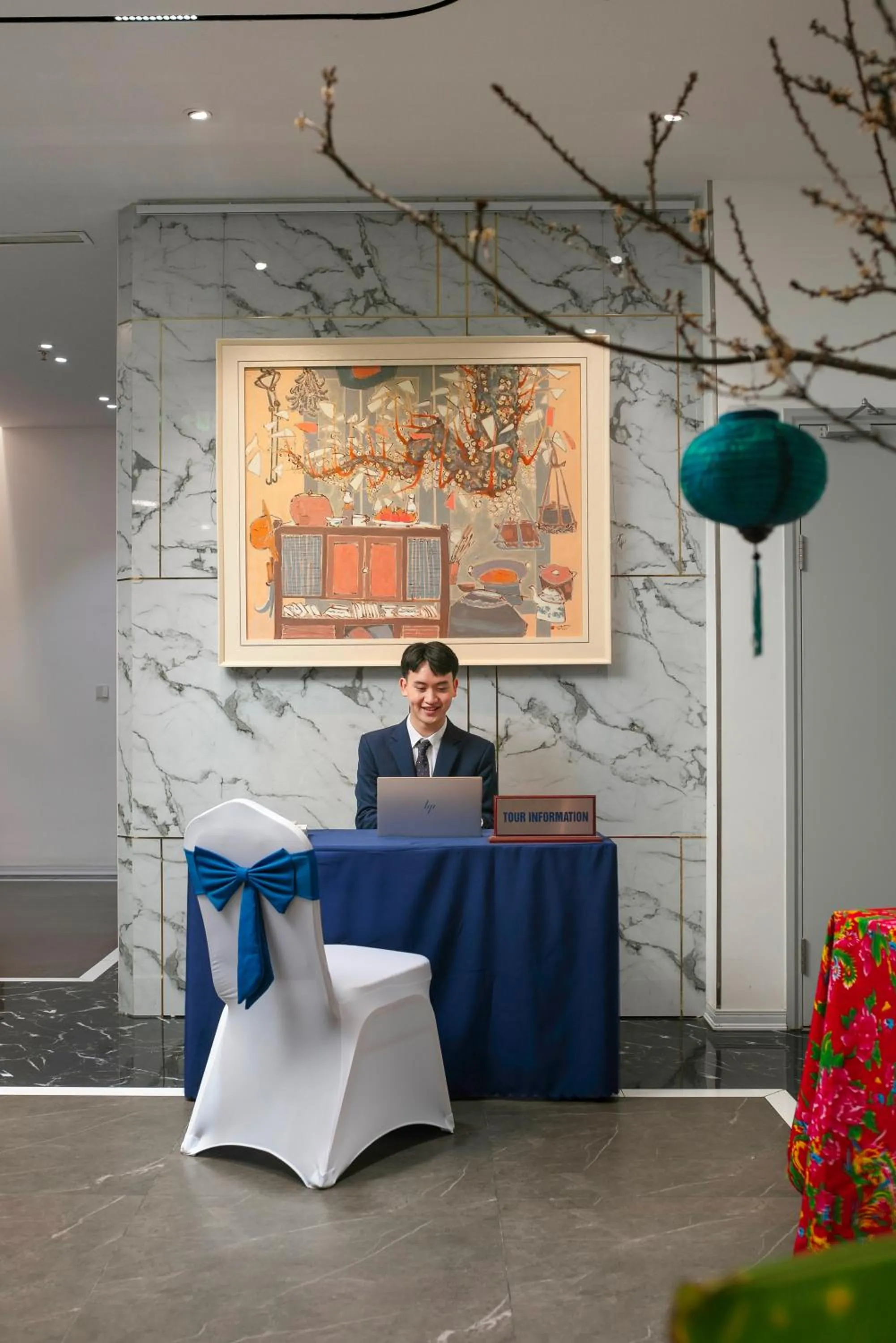 concierge in GRAND CITITEL Hanoi Hotel & Spa