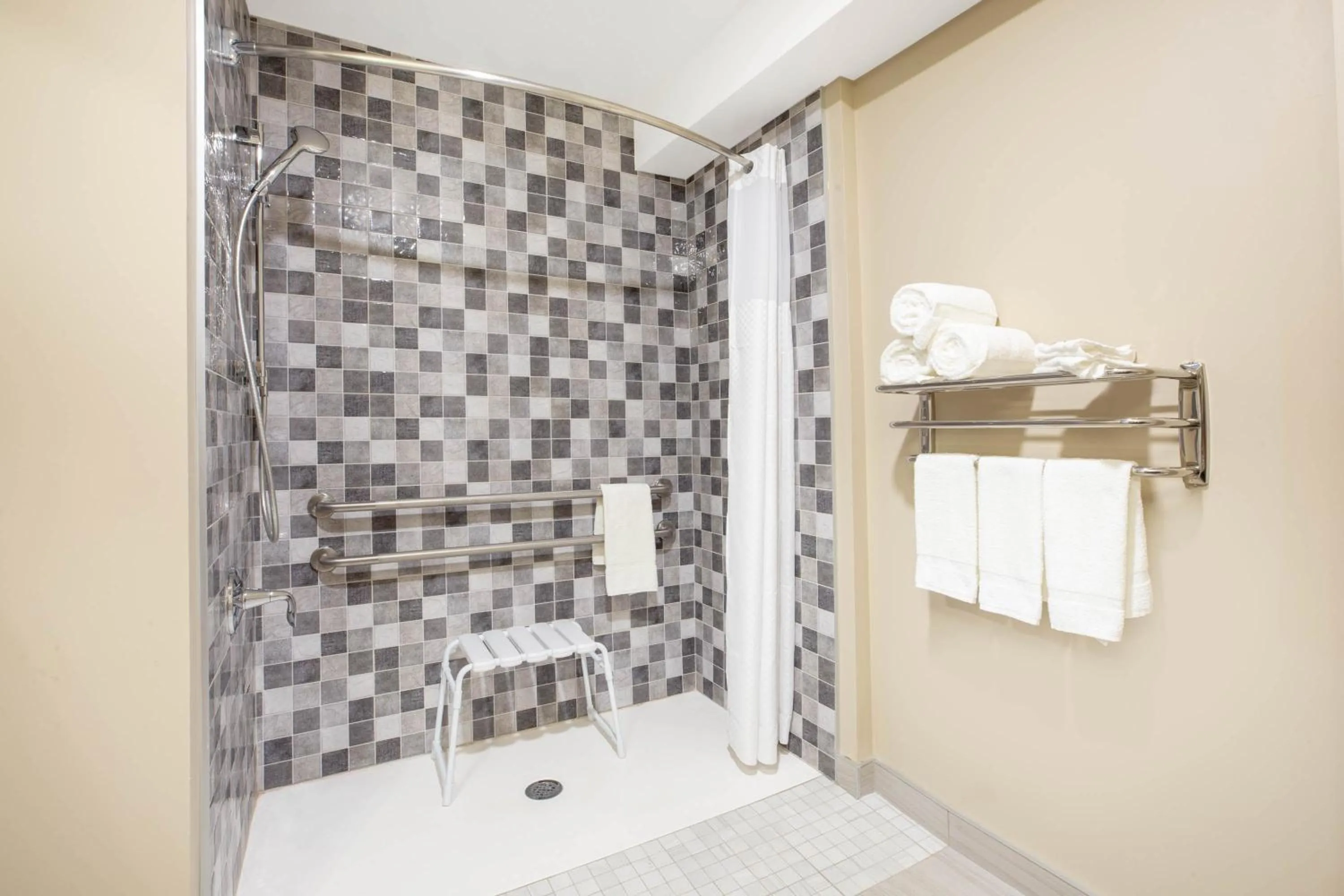 Bathroom in Super 8 by Wyndham Canmore