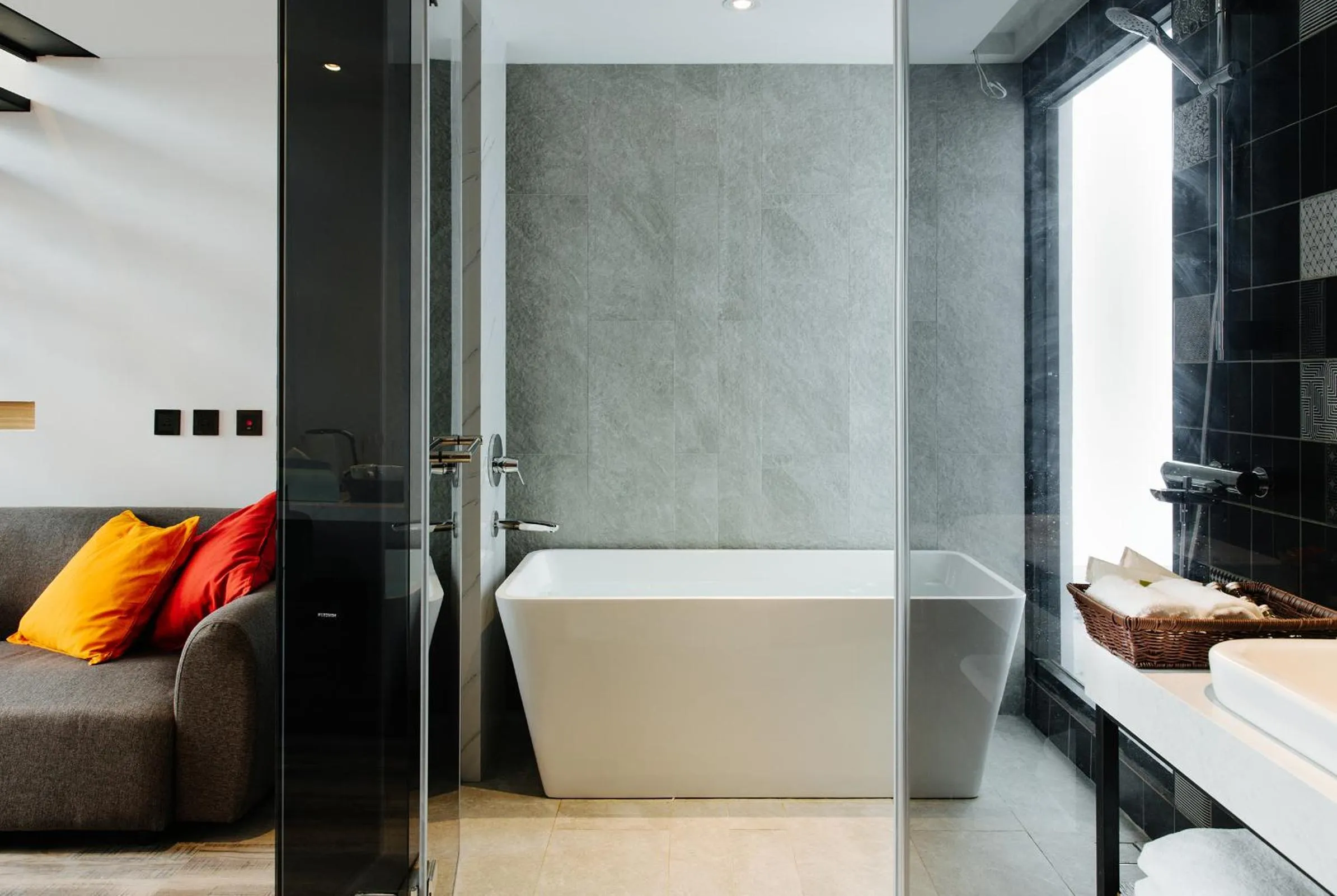 Bath in CHECK inn Taichung Zhongshan