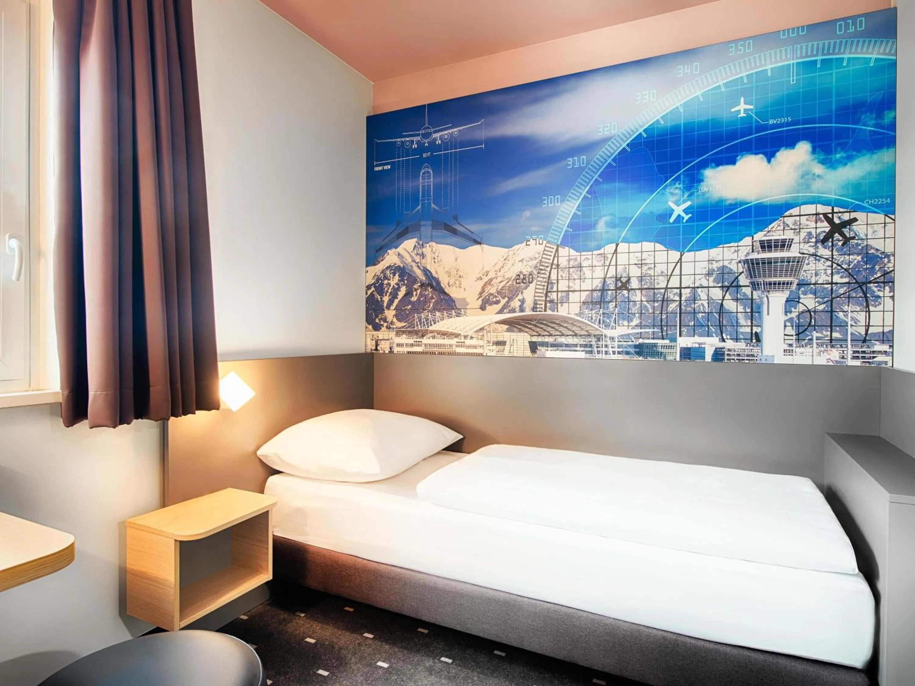 Bathroom, Bed in B&B HOTEL München-Airport