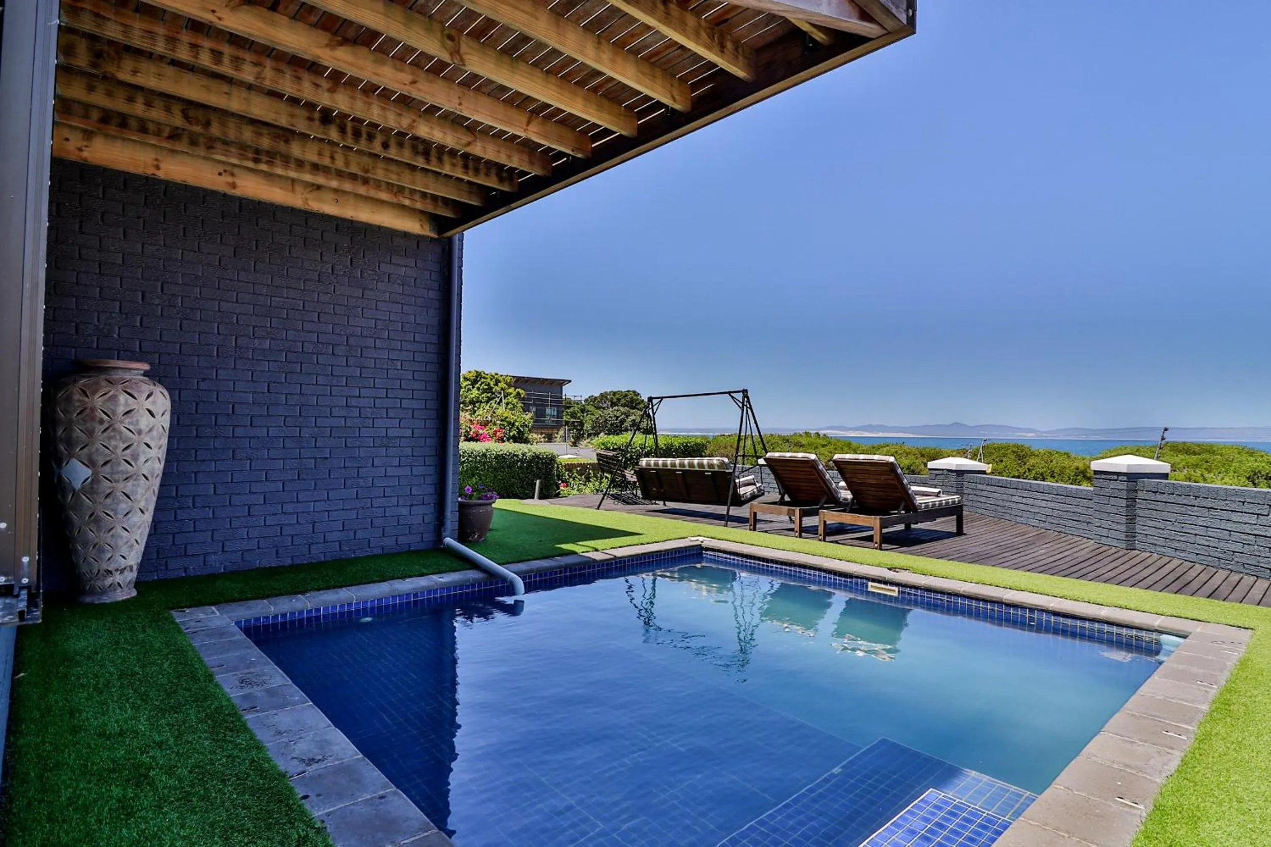 Swimming pool in The Whale's Tale Guesthouse