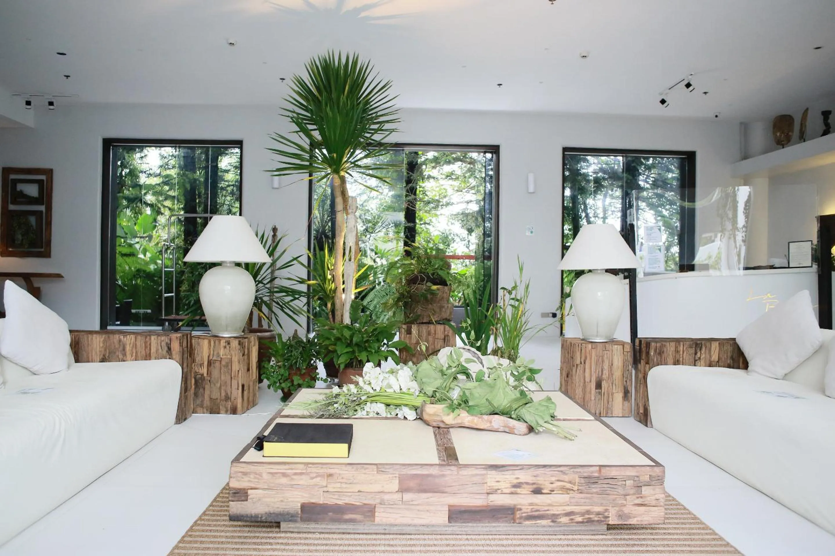 Lobby or reception in La Bella Boutique Hotel