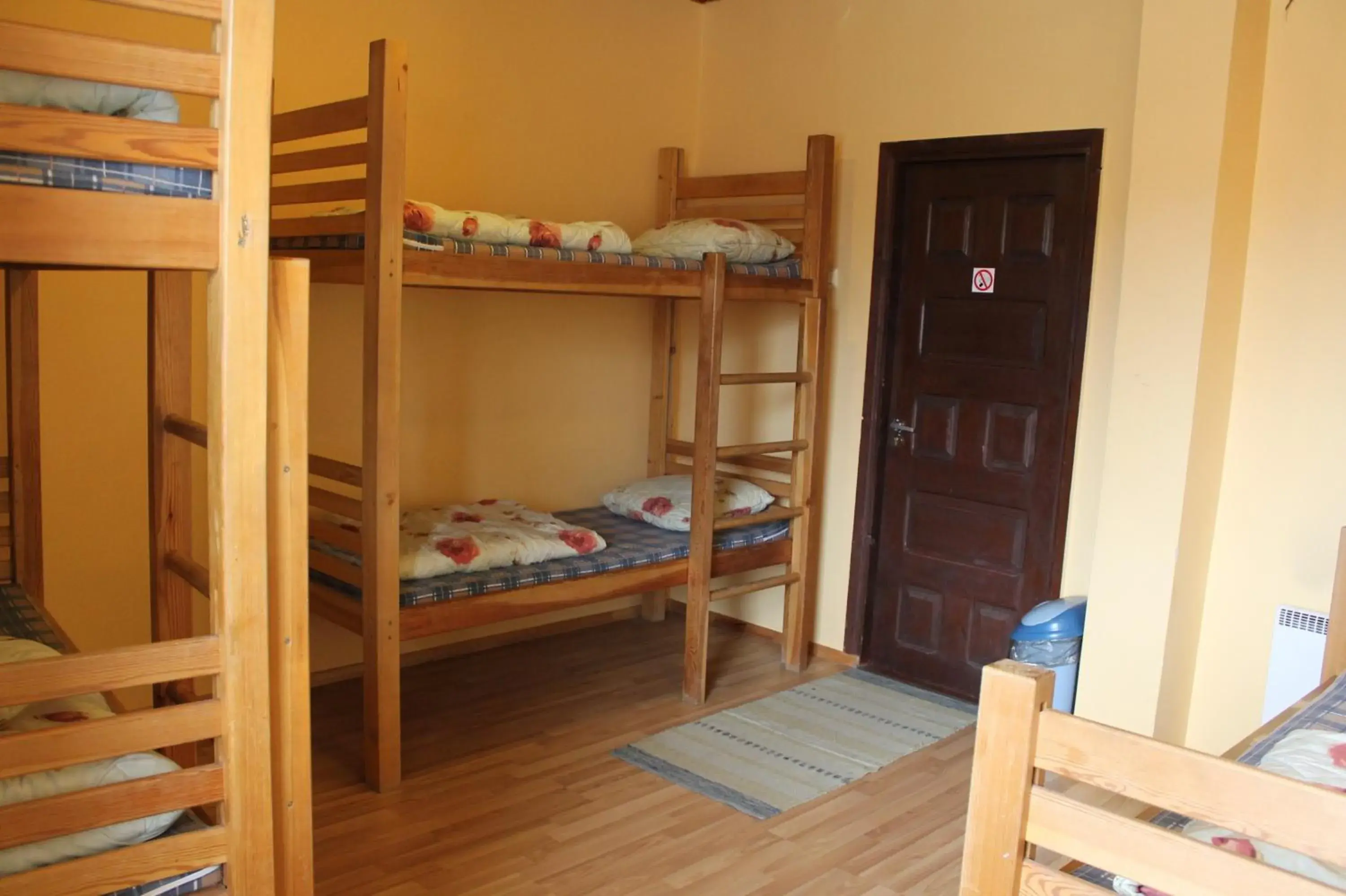 Quintuple Room with Shared Bathroom in Fortuna Hostel Quintuple Room with Shared Bathroom in Fortuna Hostel