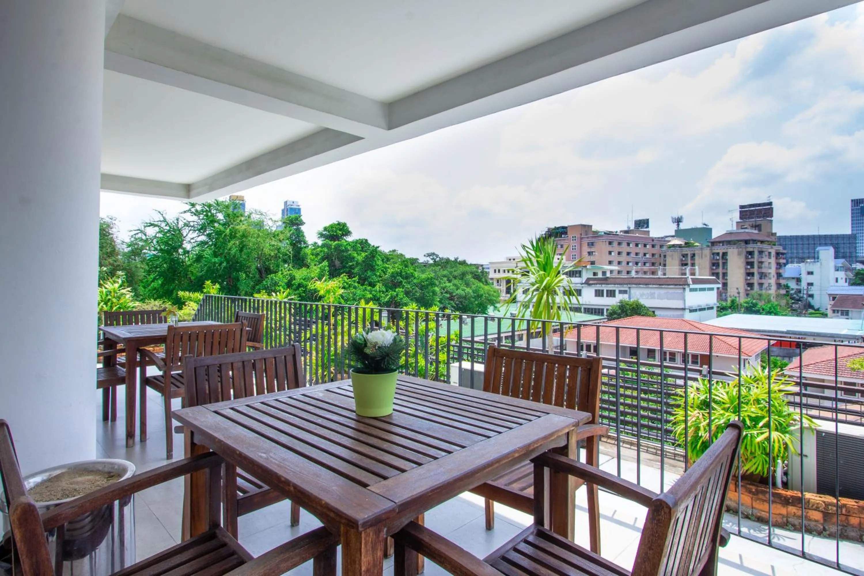 City view in Lily Hotel Bangkok