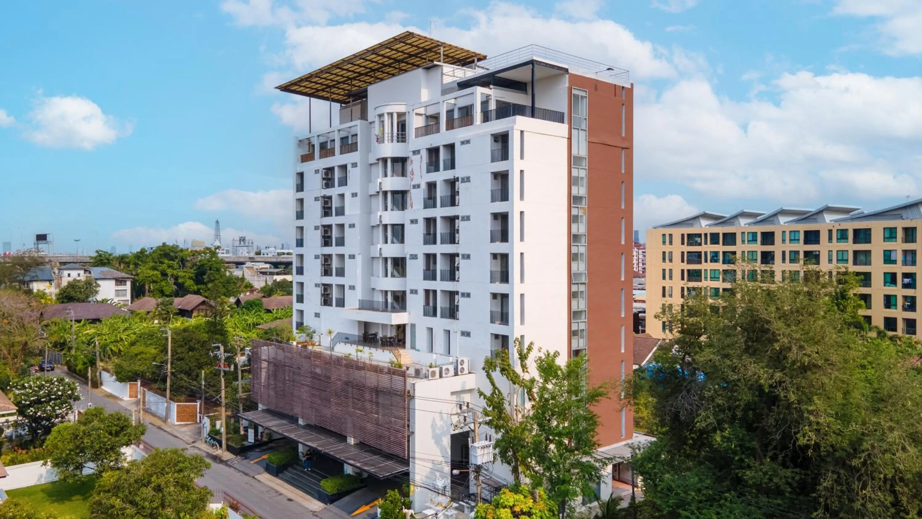 Property building in Lily Hotel Bangkok