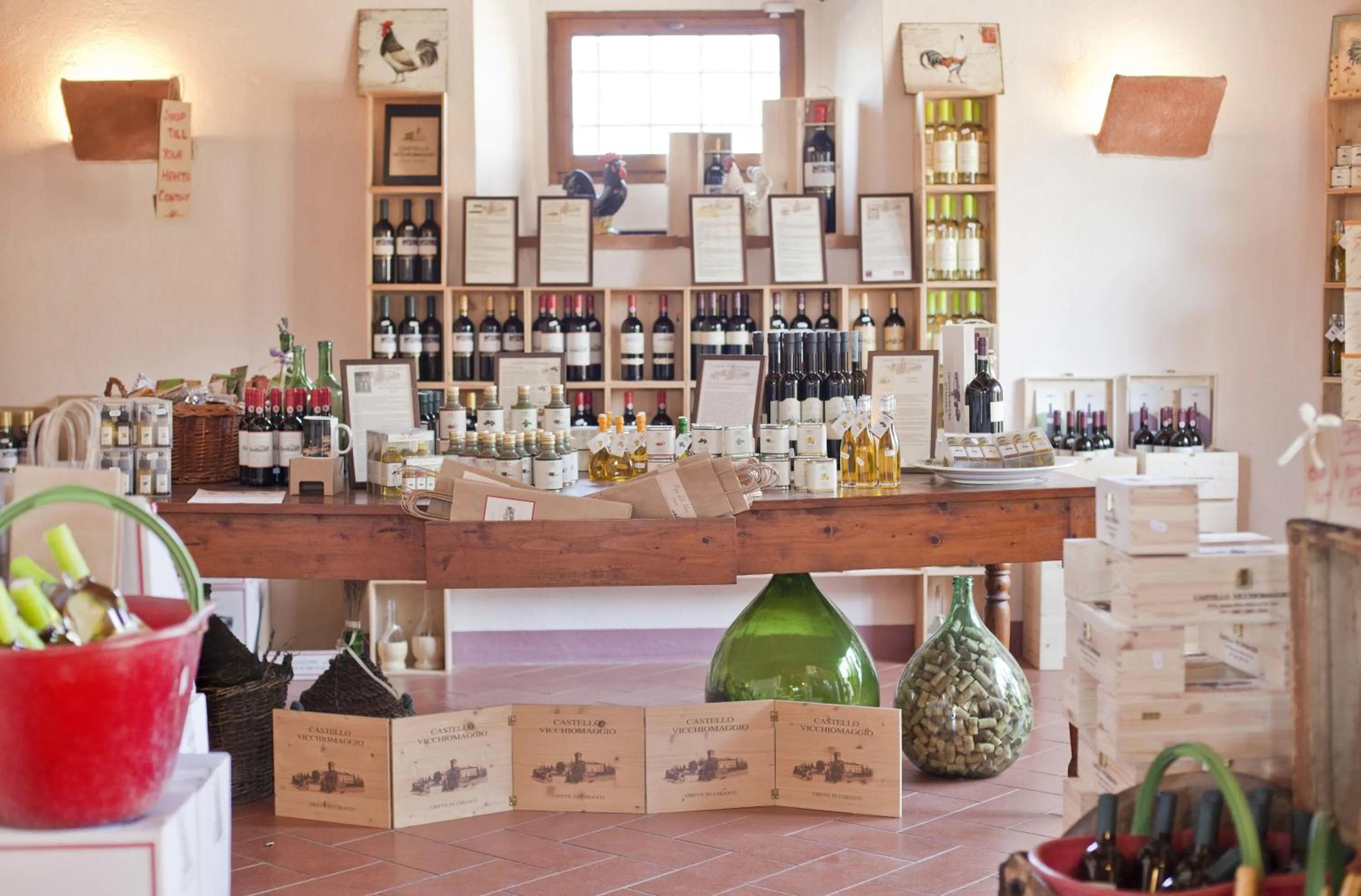 On-site shops in Castello Vicchiomaggio