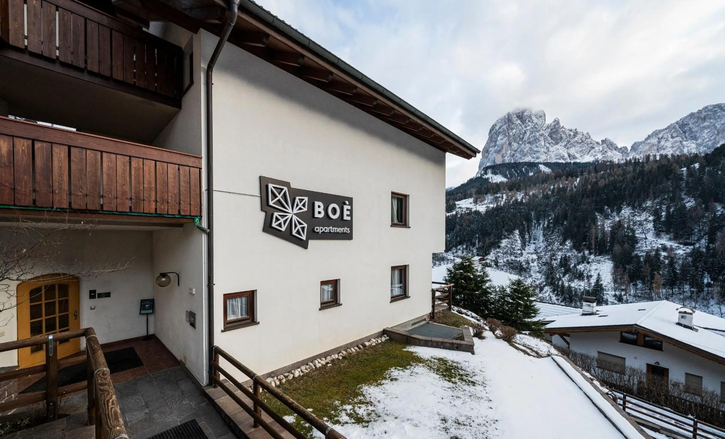 Property building in Apartments Boè