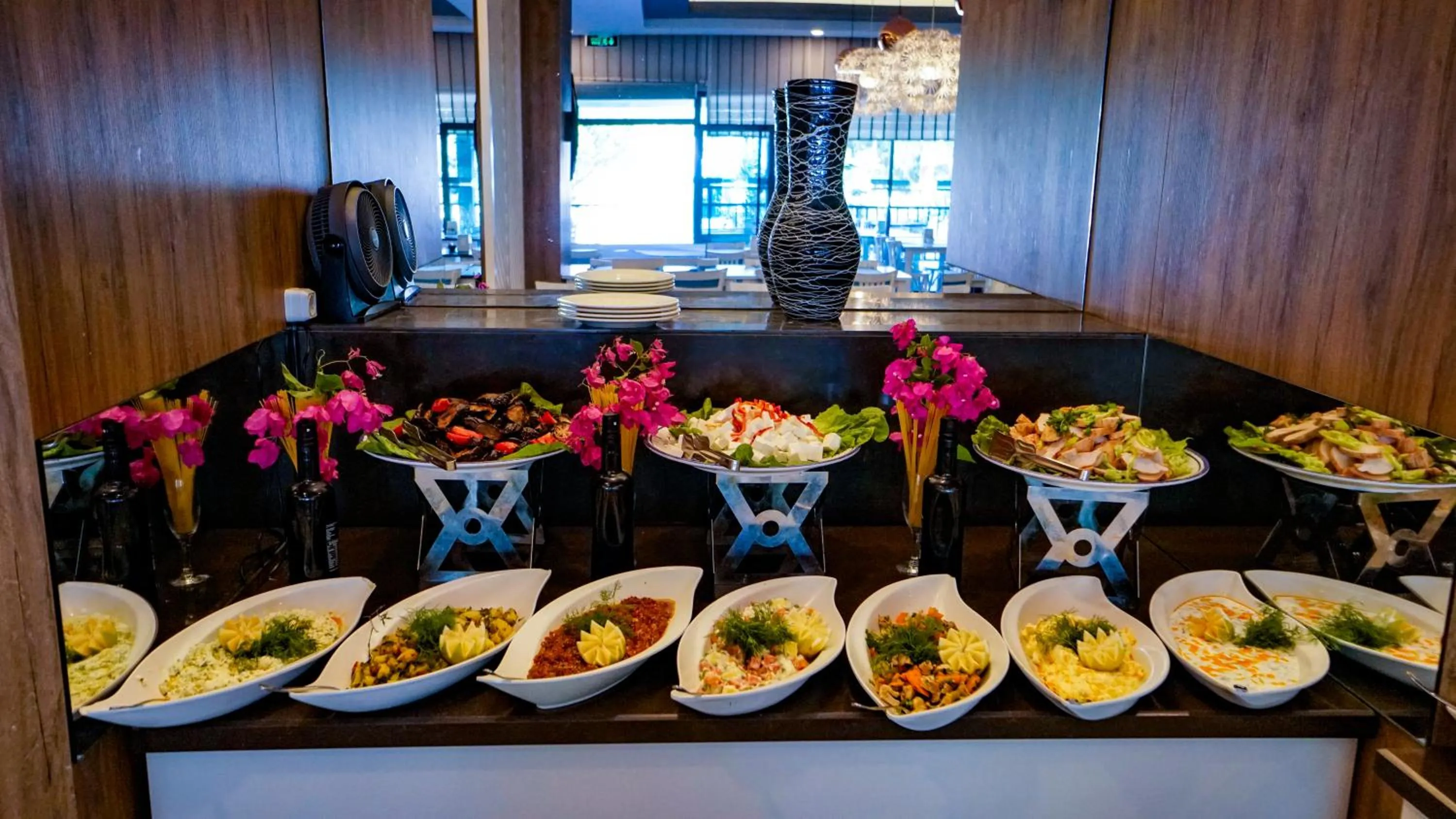 Food and drinks in Istanbul Beach Hotel - All Inclusive