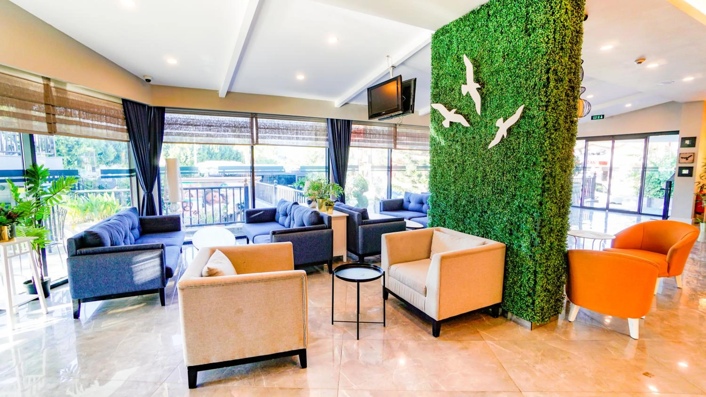 Communal lounge/ TV room in Istanbul Beach Hotel - All Inclusive