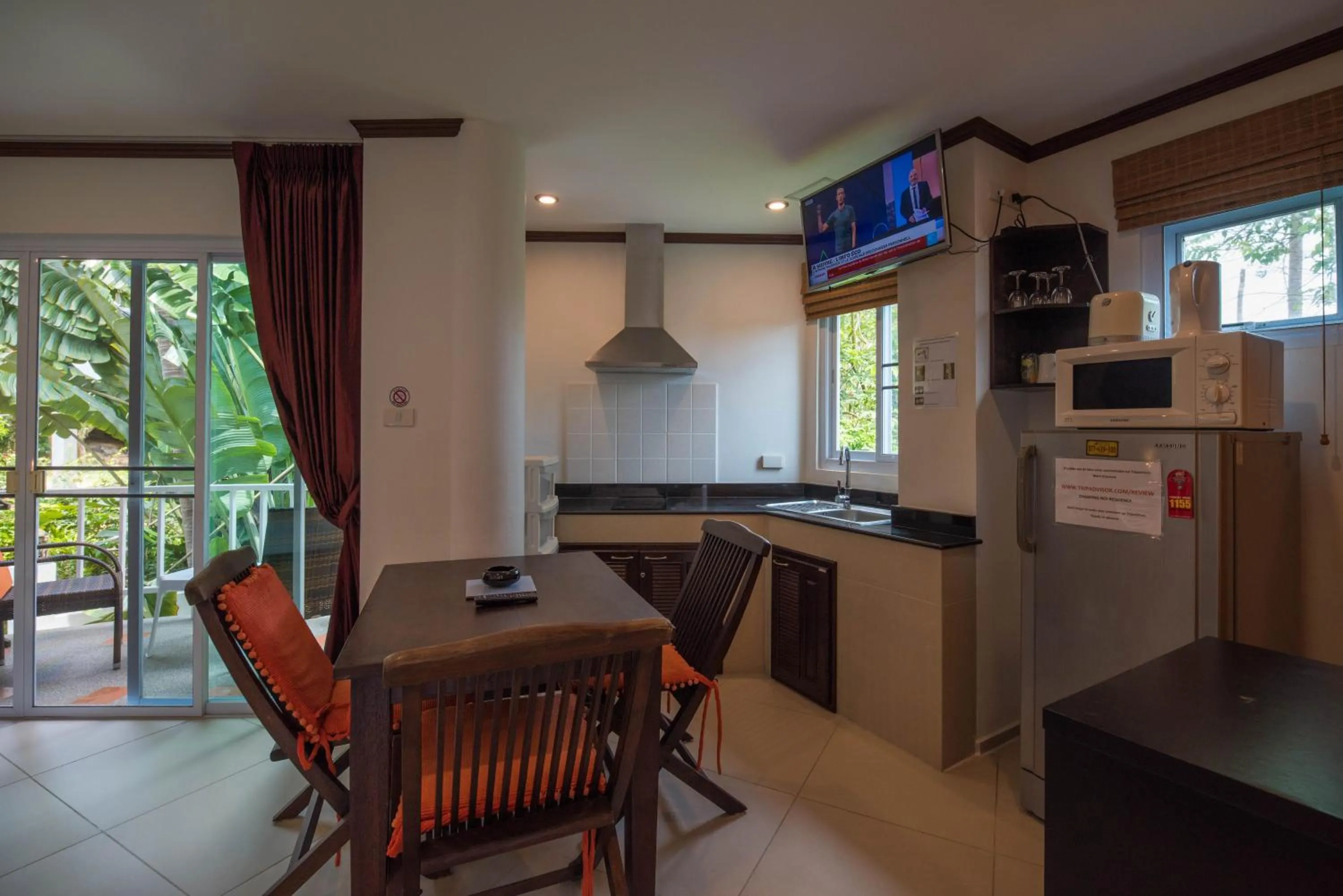Dining area in Chaweng Noi Residence