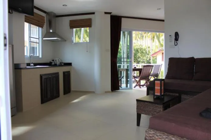 Kitchen or kitchenette in Chaweng Noi Residence