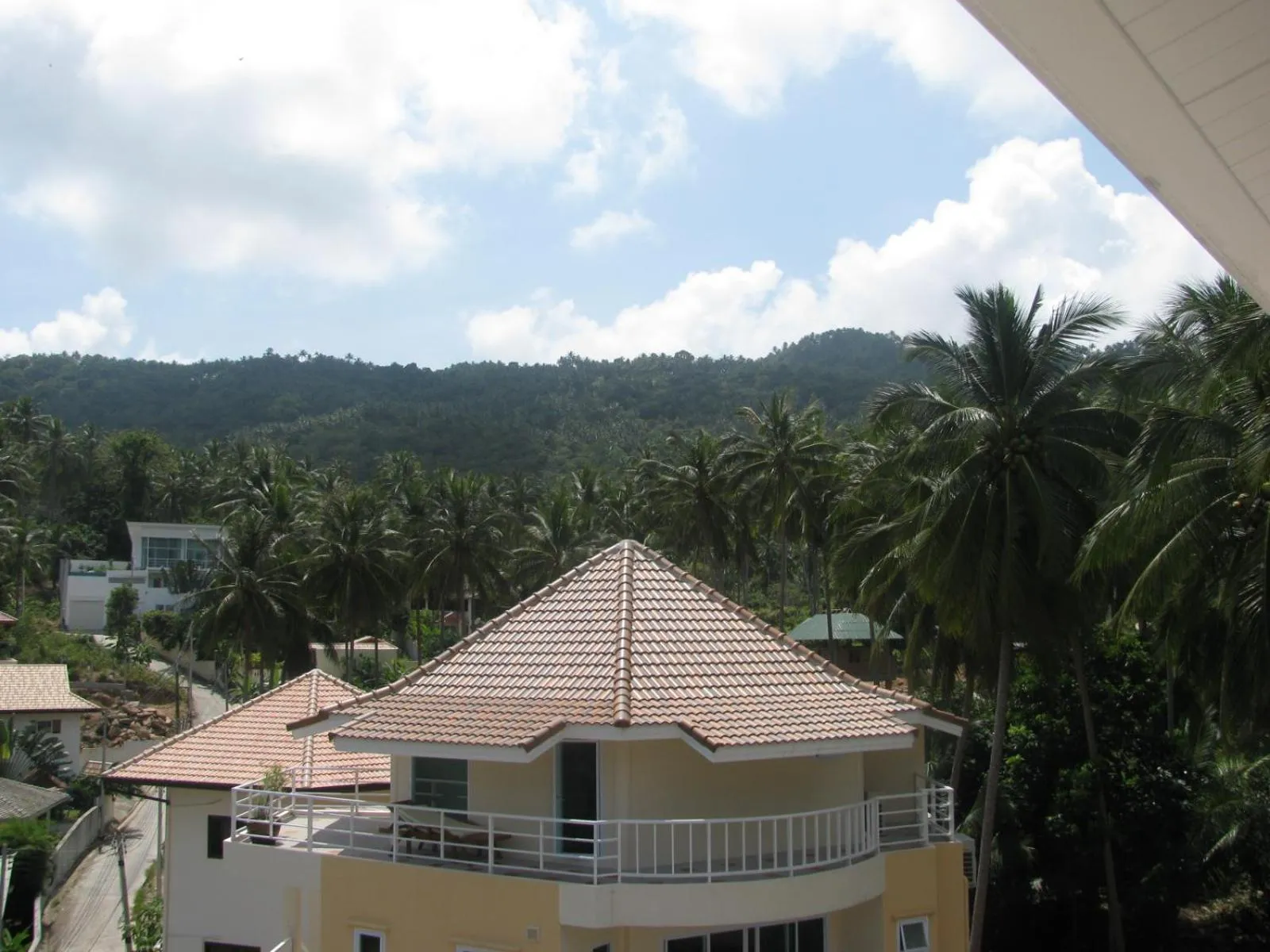 Garden view in Chaweng Noi Residence