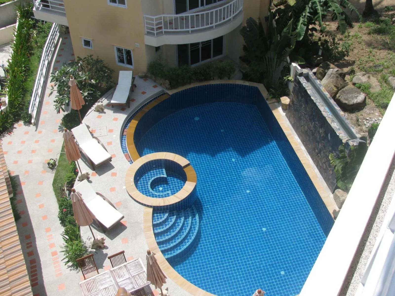 Pool view in Chaweng Noi Residence