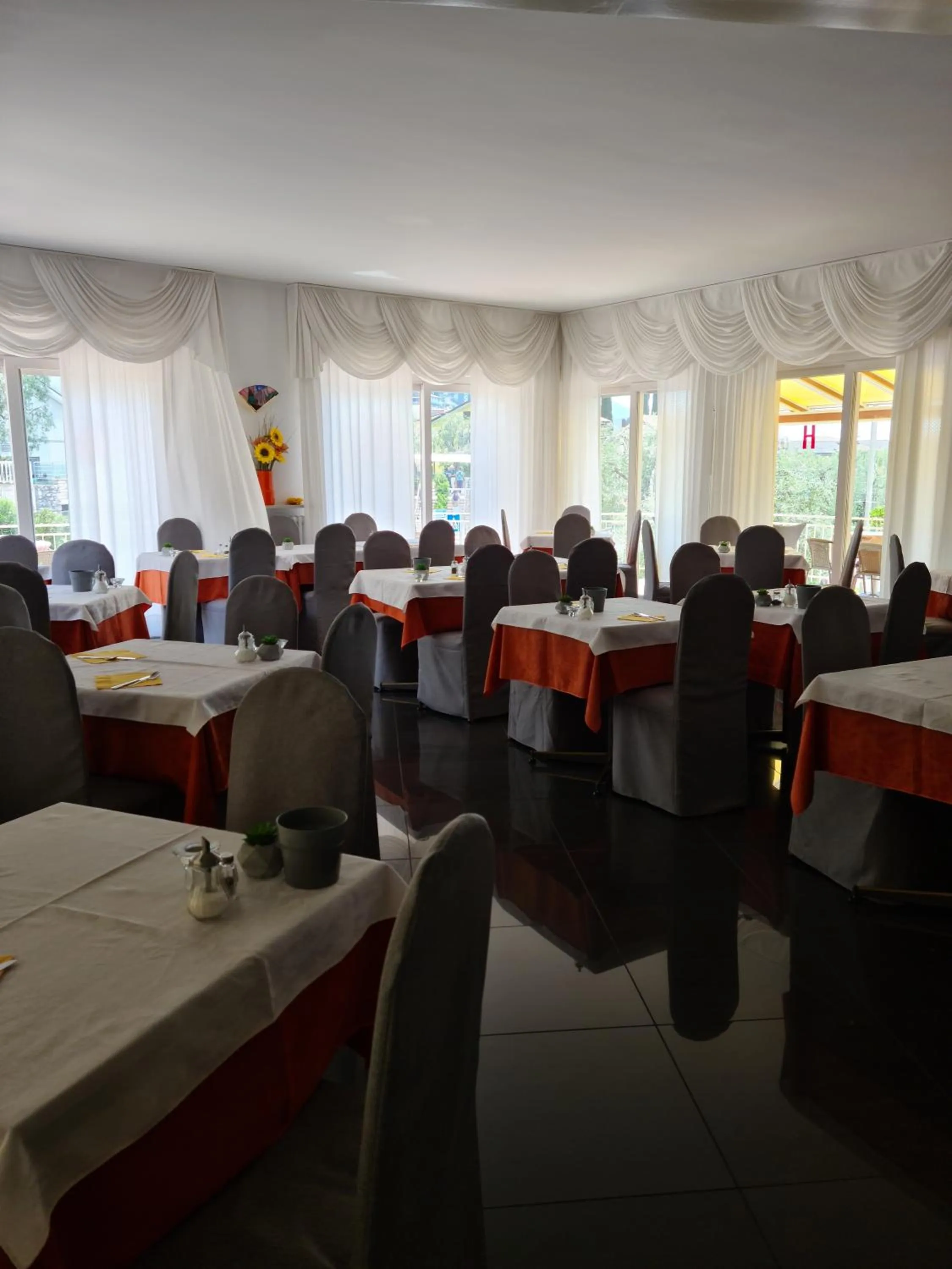 Breakfast in Hotel Augusta