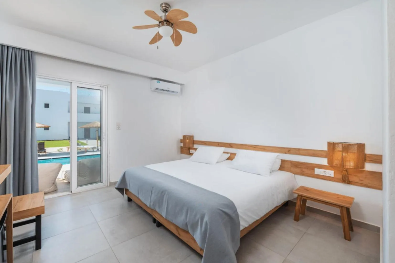 Pool view, Bed in Summer Village of Hippokrates - Adults only