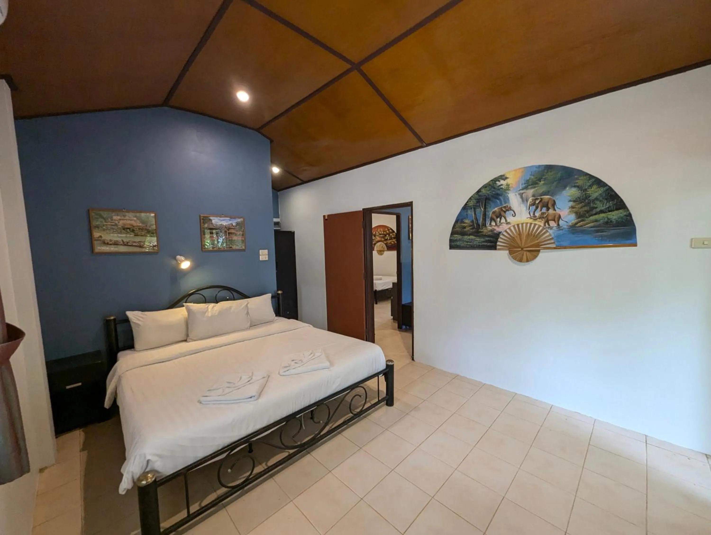 Bedroom, Bed in Moonhut Bungalows