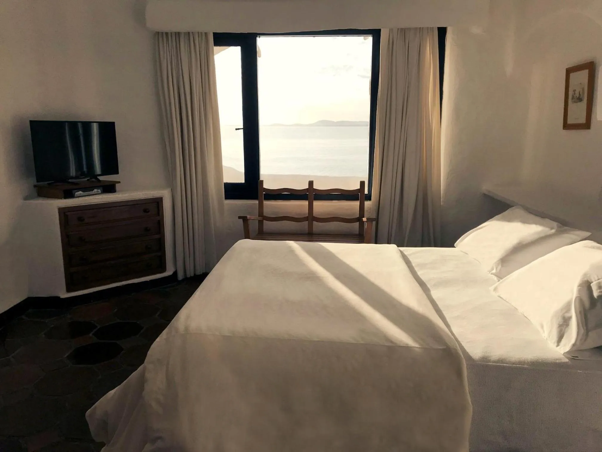 Sea view, Bed in Club Hotel Casapueblo