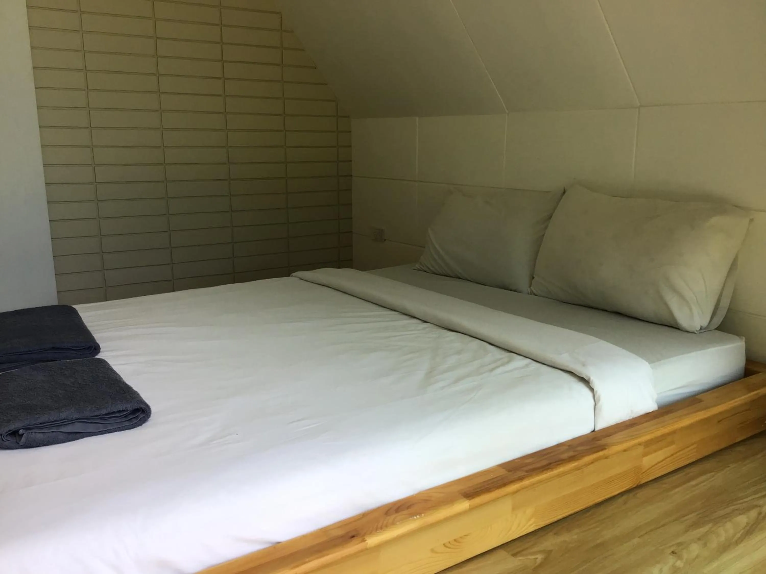 Bed in Phalagoon Resort