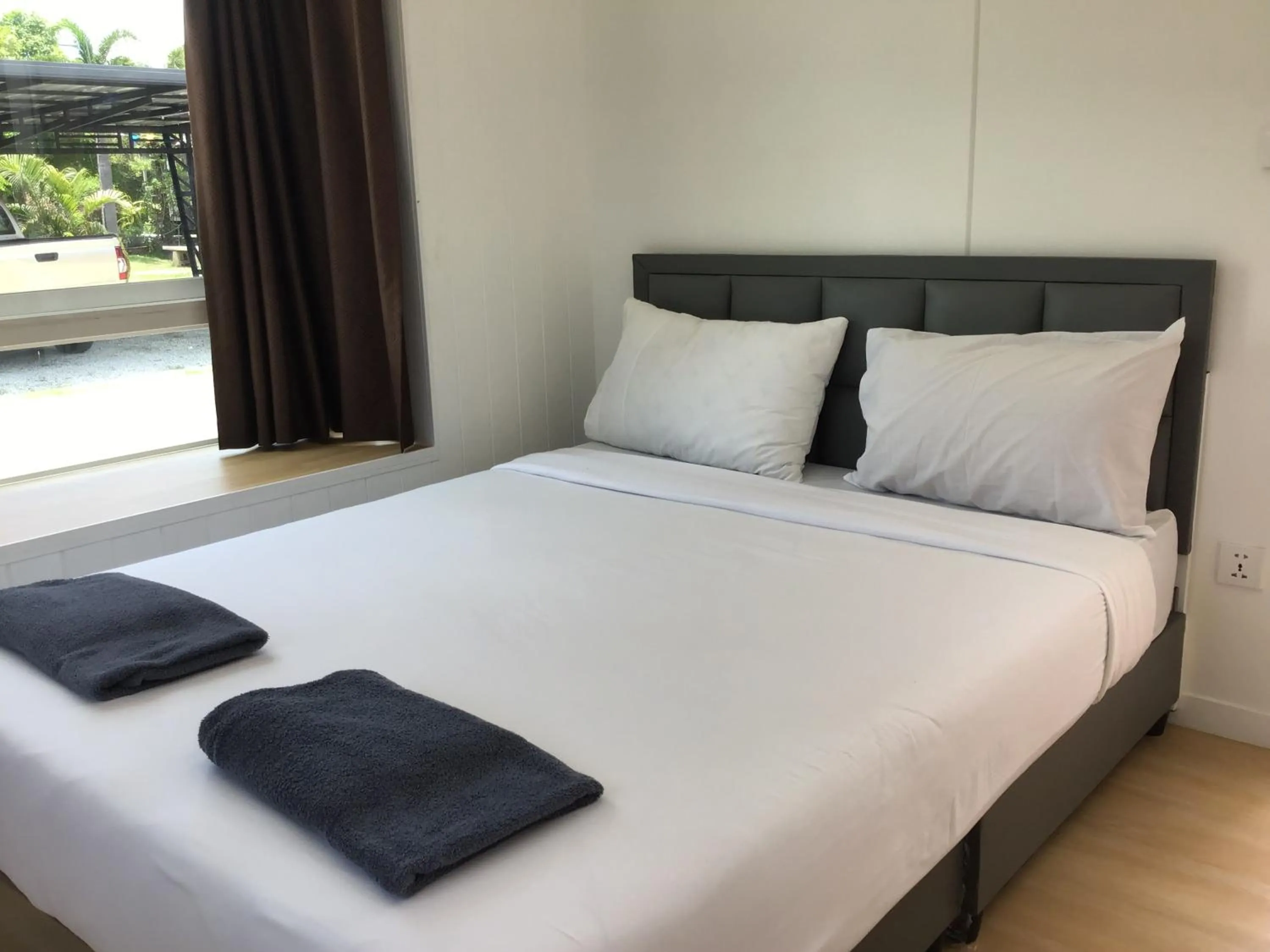 Bed in Phalagoon Resort