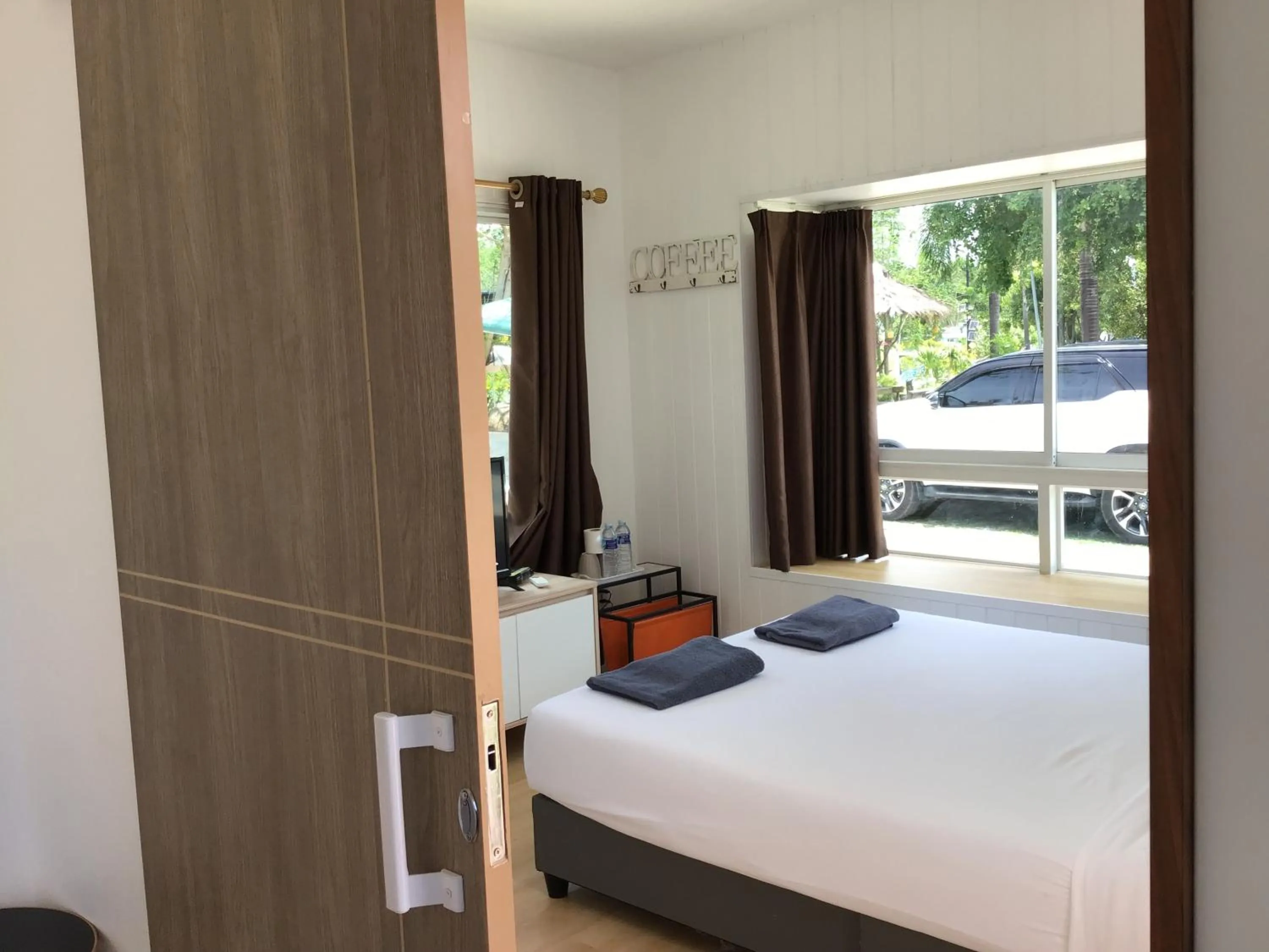 Bed in Phalagoon Resort